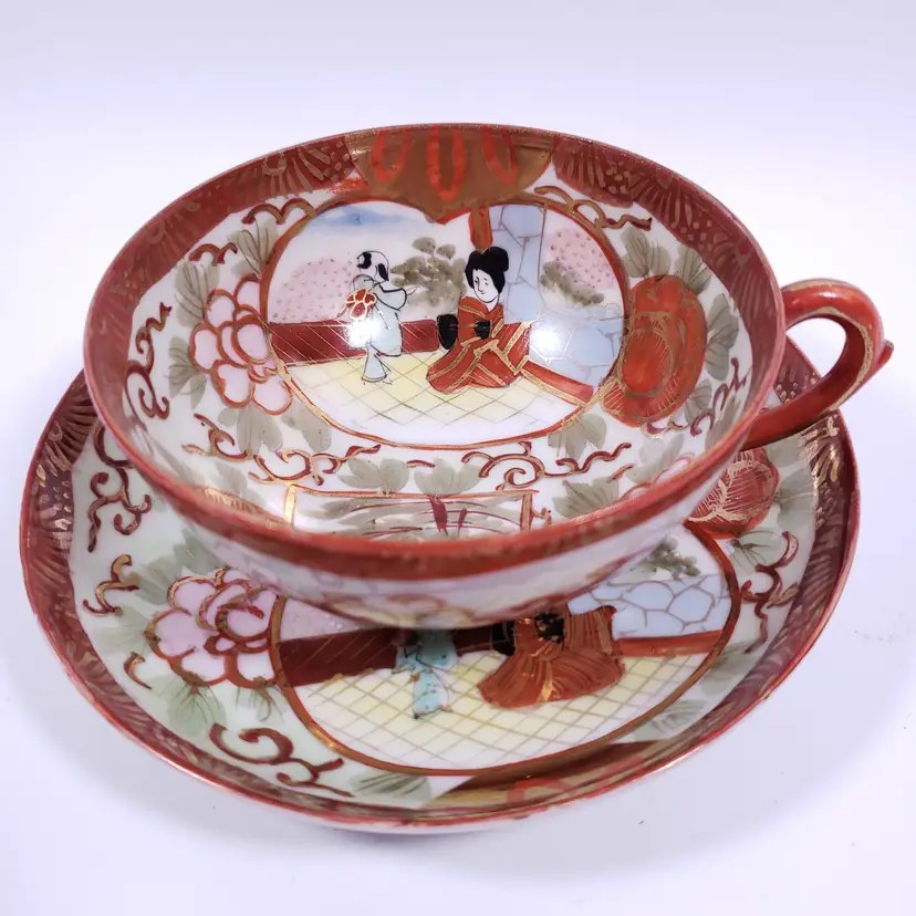 Antique KUTANI MEIJI Shoza Geisha Red Gold Porcelain Decor TEACUP & SAUCER SET
