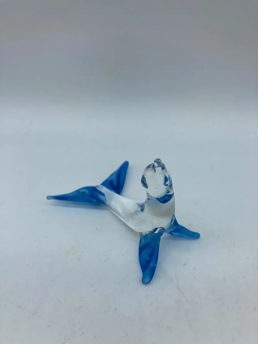 Blue Tipped Glass Seal