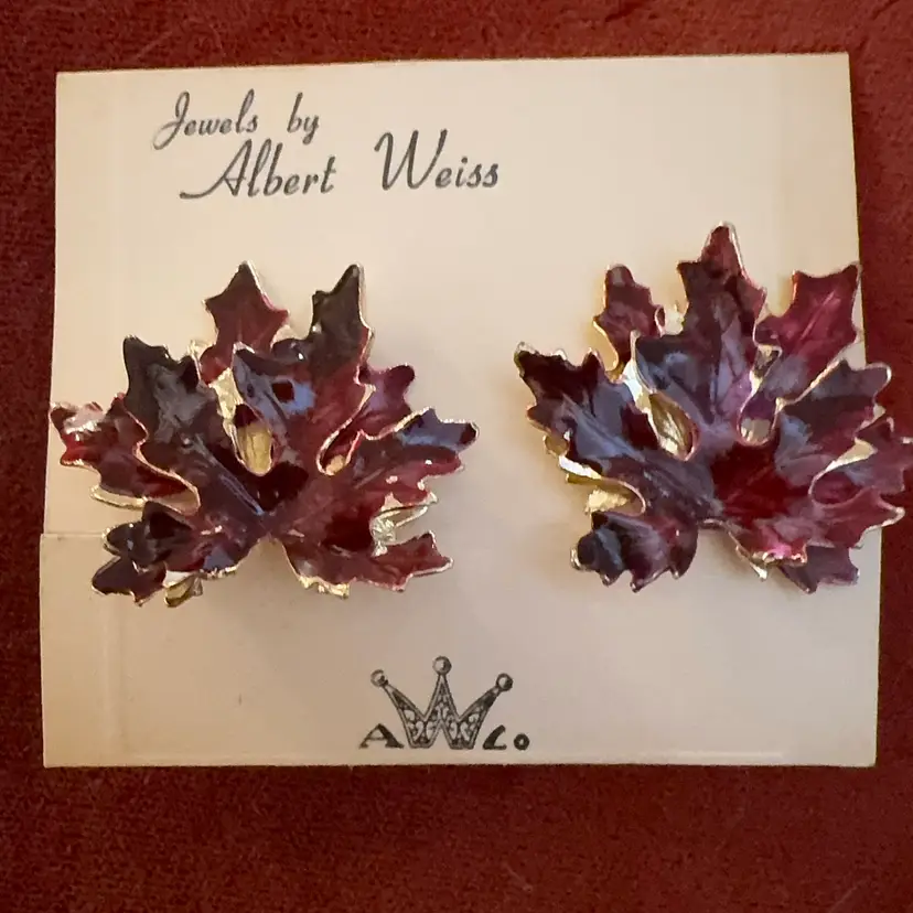Weiss NOS Fall Leaf Clip On Earrings 1950-1960