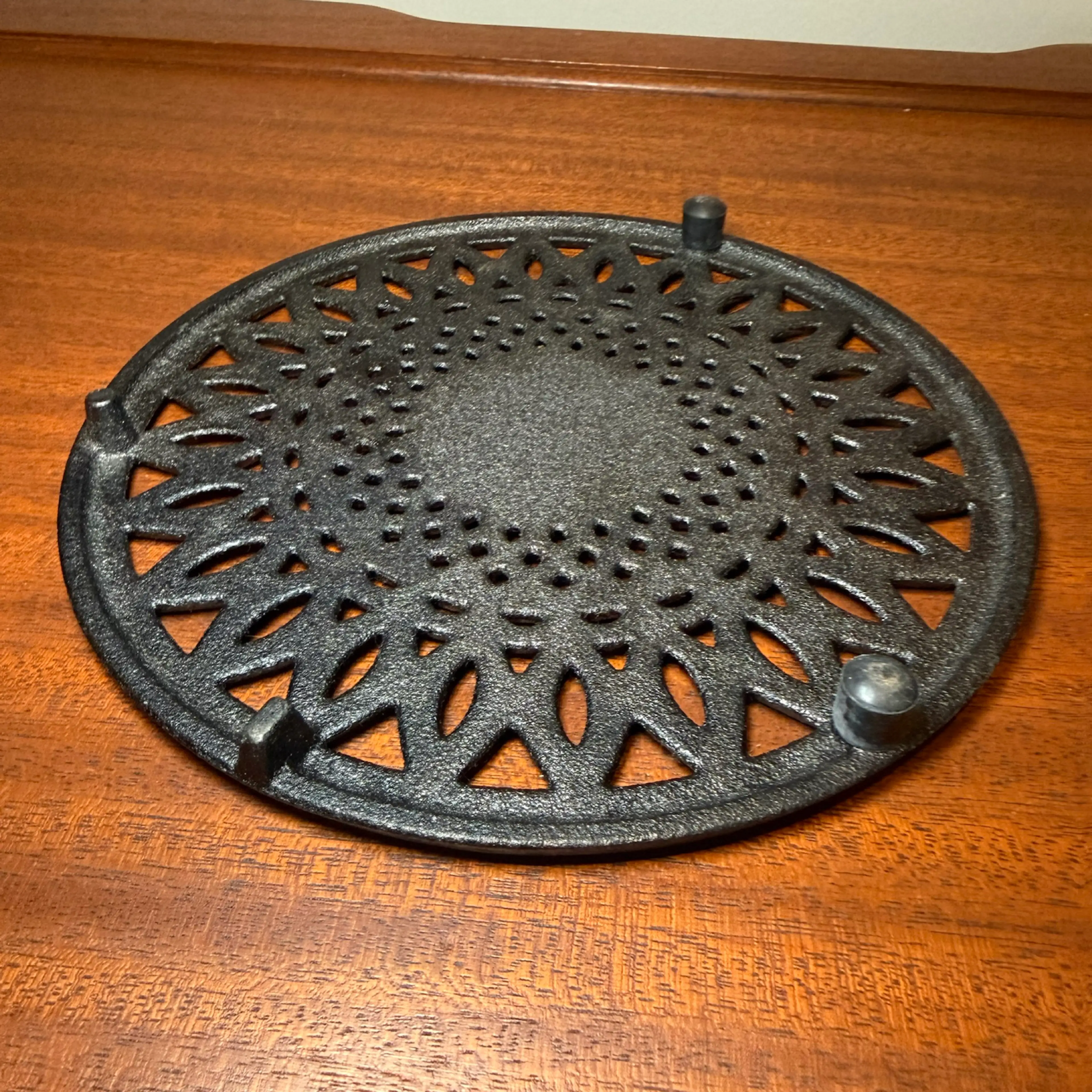 Image 2 of 2