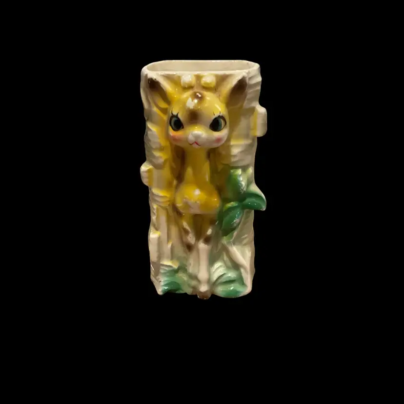 Vintage planter - giraffe wall pocket