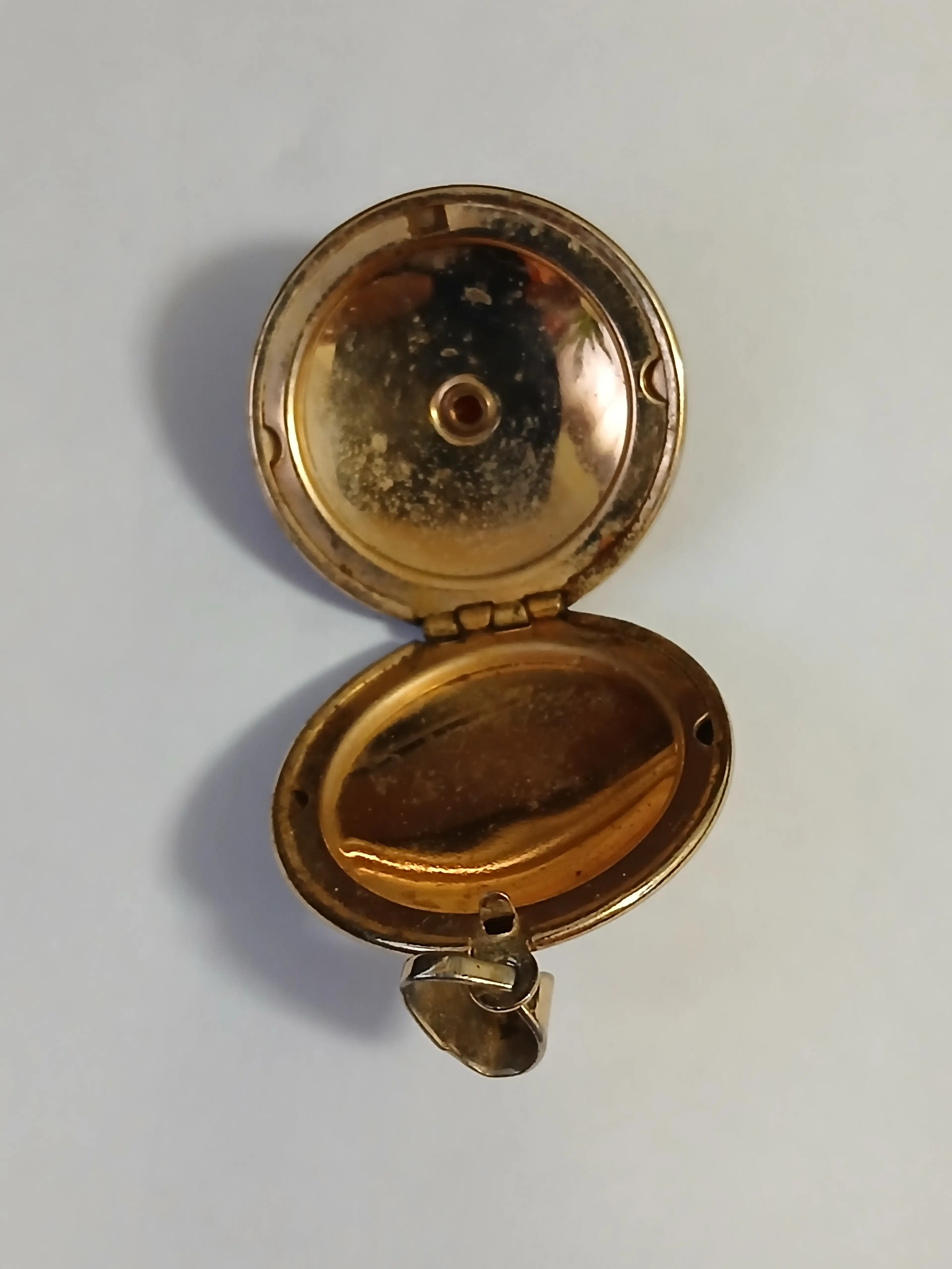 Image 2 of 6