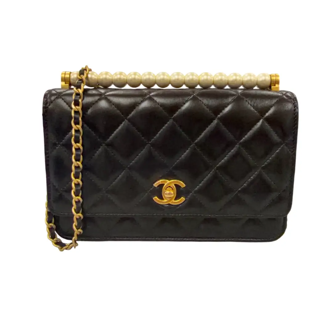 Chanel Chic Pearls Wallet On Chain