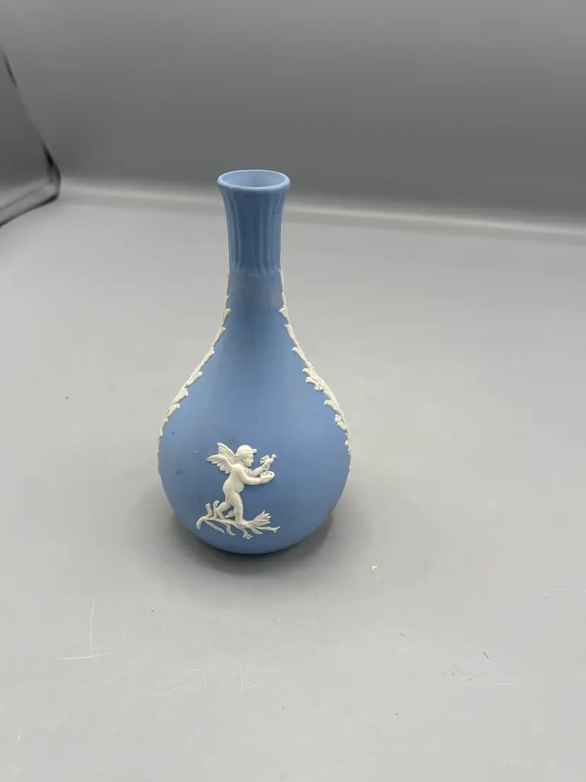 Vintage Wedgewood Japanese bud vase