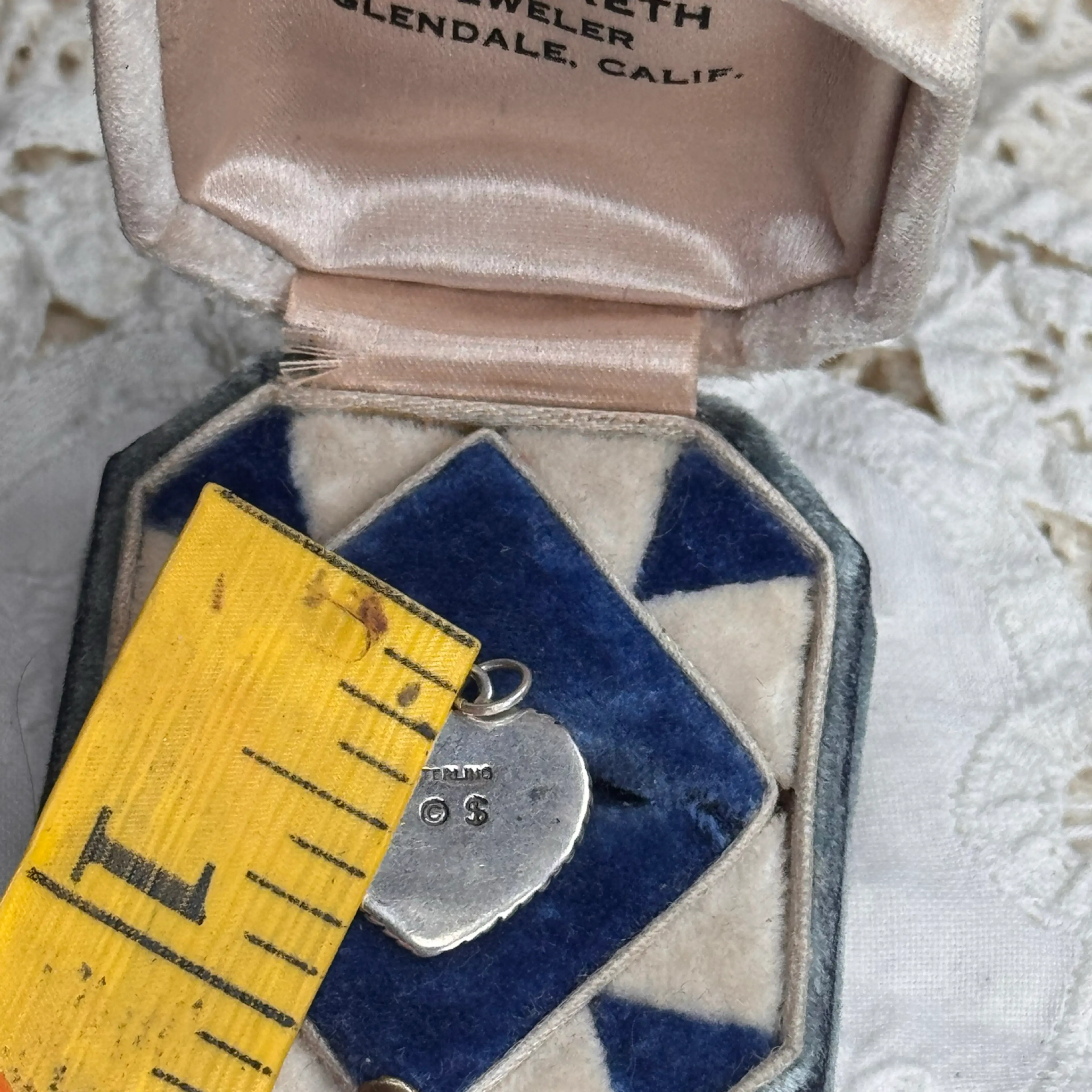 Image 3 of 3