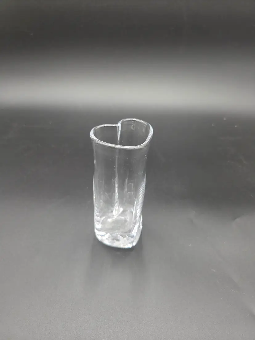 Simon Pearce heart vase