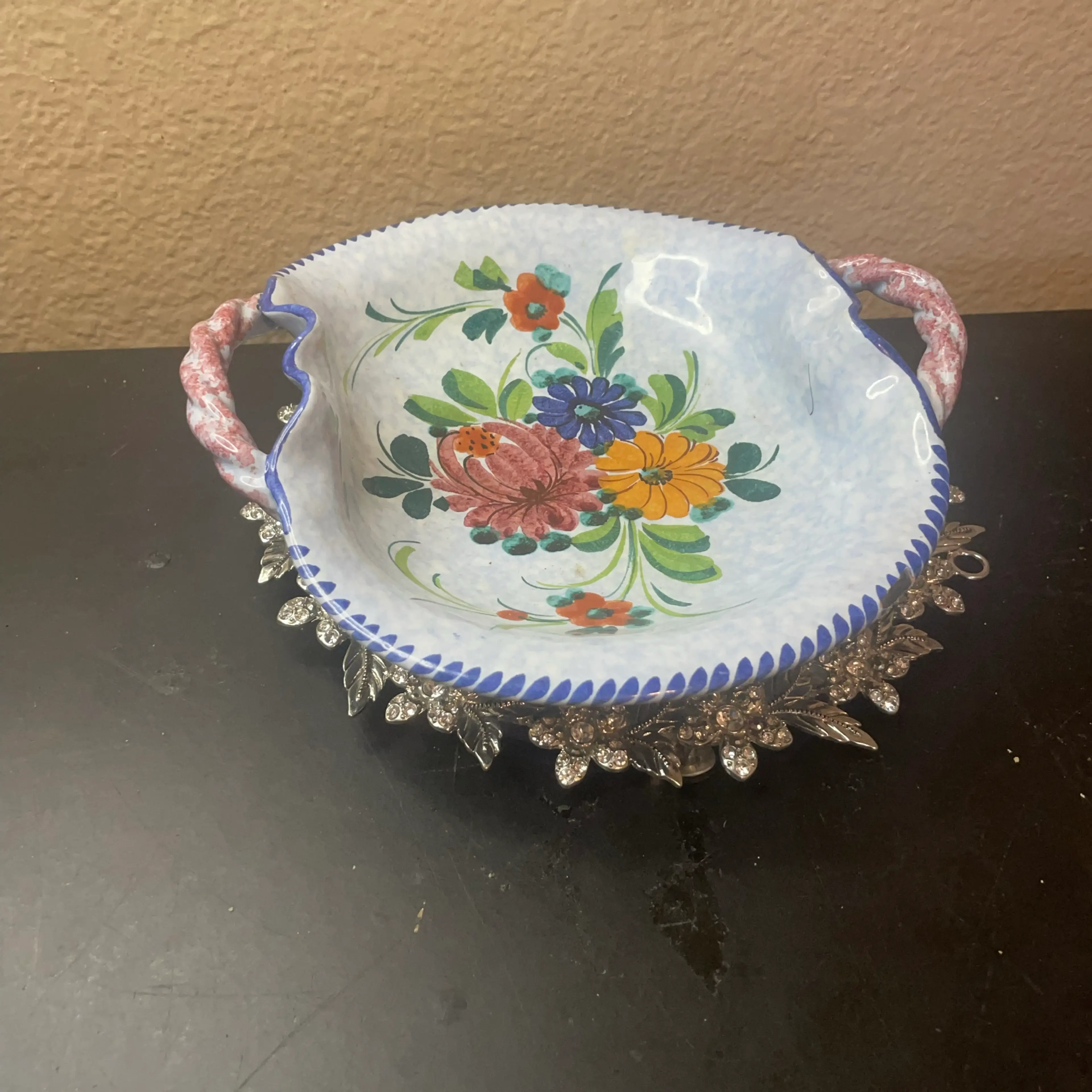 Image 1 of 7