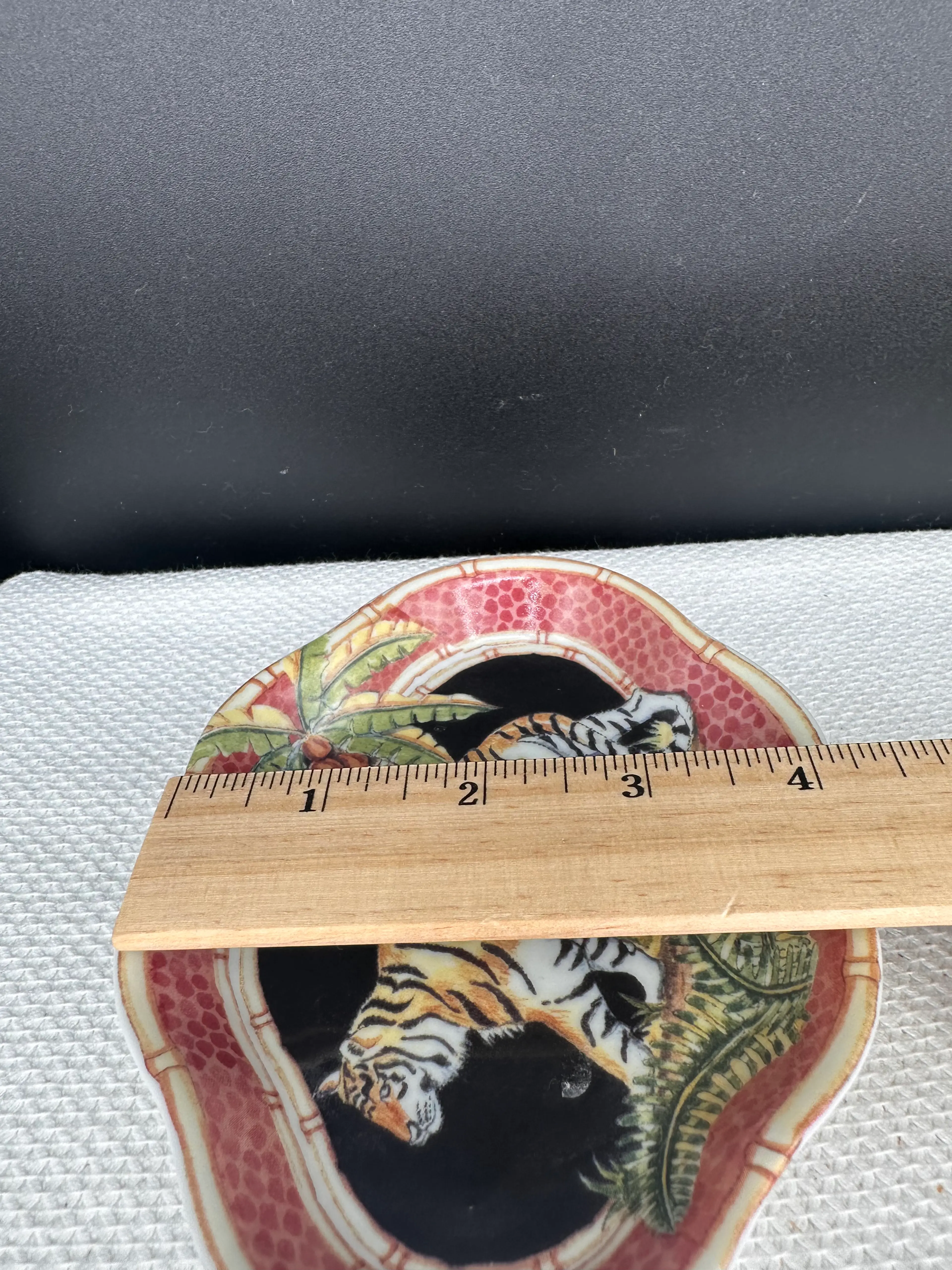 Image 4 of 5