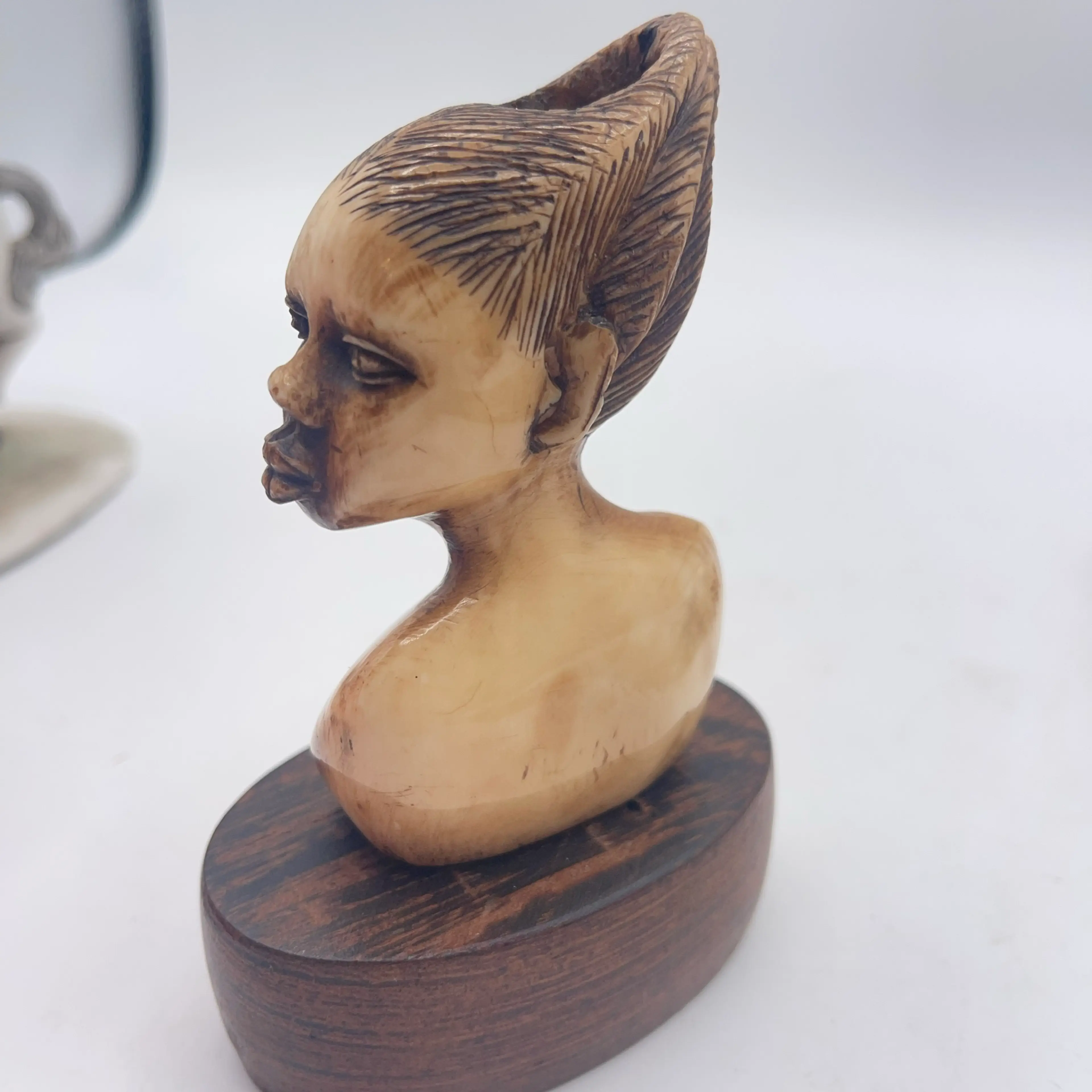 Image 3 of 8
