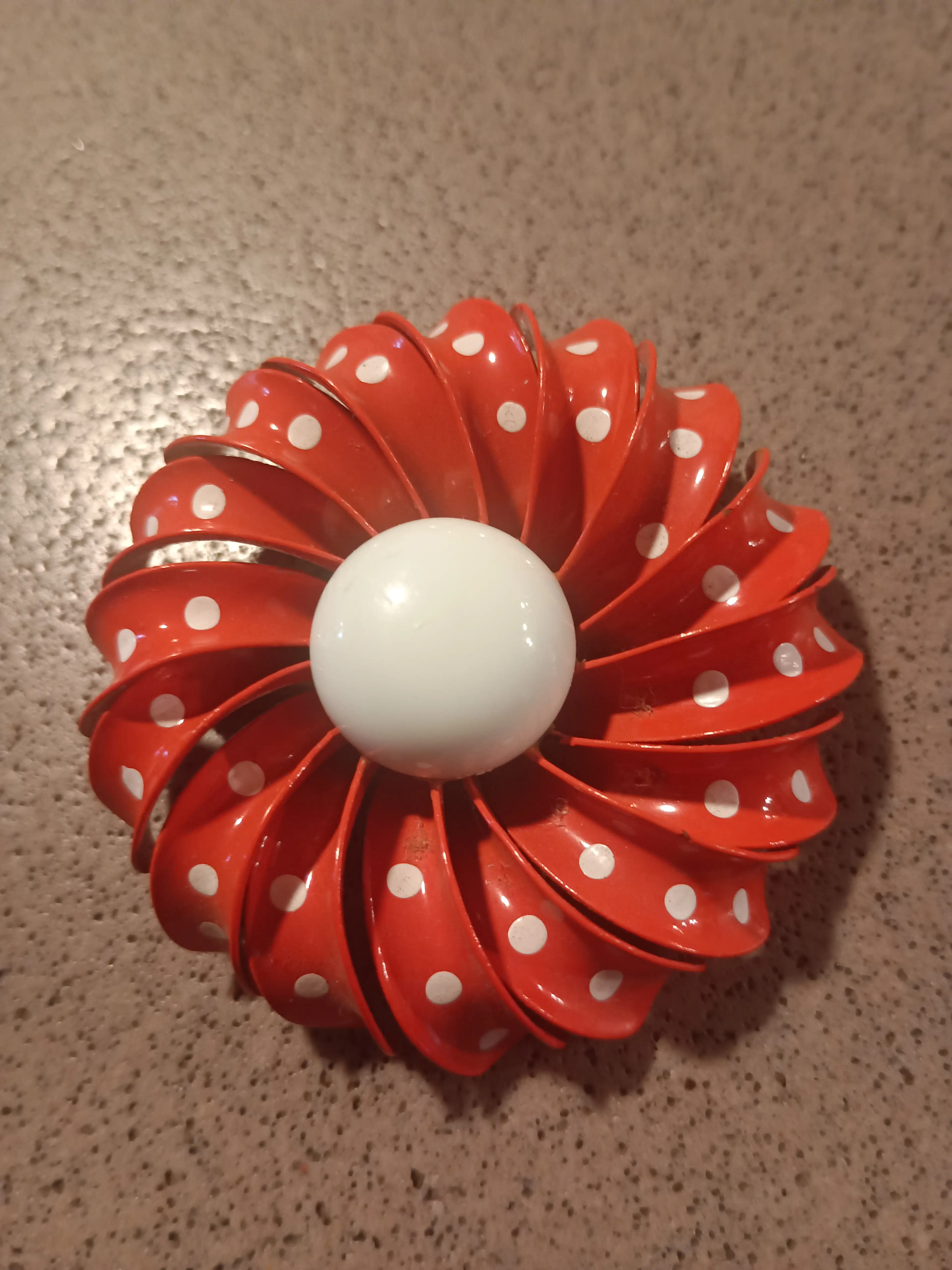 Image 4 of 6