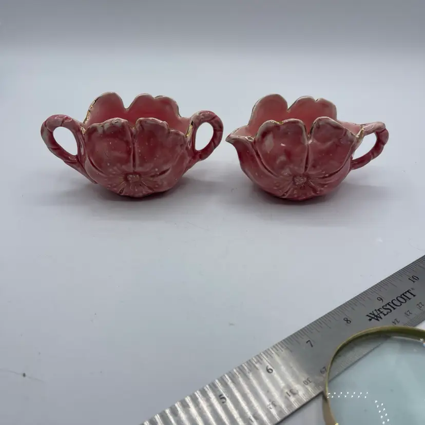 03-Creamer And Sugar Pottery Glazed Flower Shaped Pink
