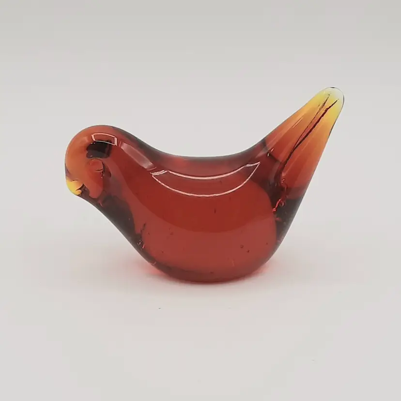 Art Glass Red Bird Amberina Cadmium UV Glows