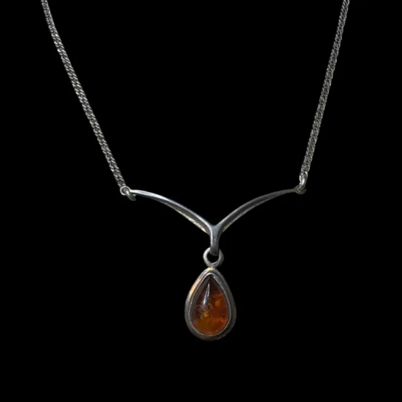 Vintage Sterling Silver Amber Pendant Necklace 16”