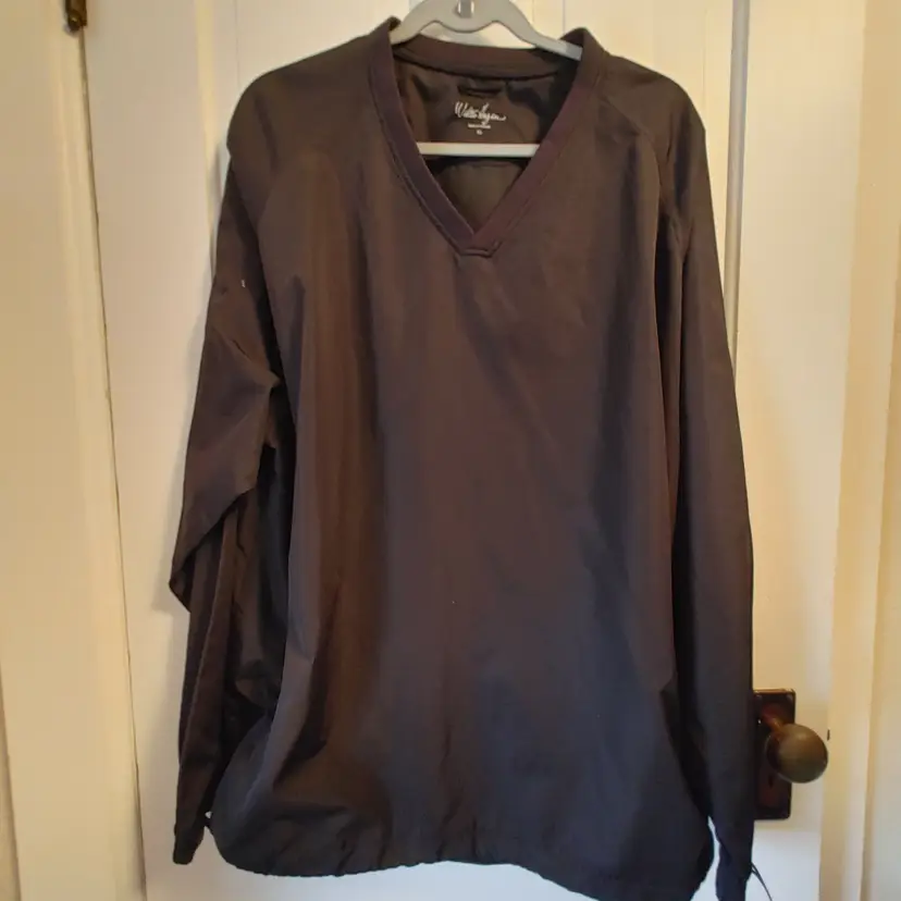 Men's Jacket- Brand: Walter Hagen. Size XL. Black v-neck light weight jacket. Material: 100% polyester. No callouts.