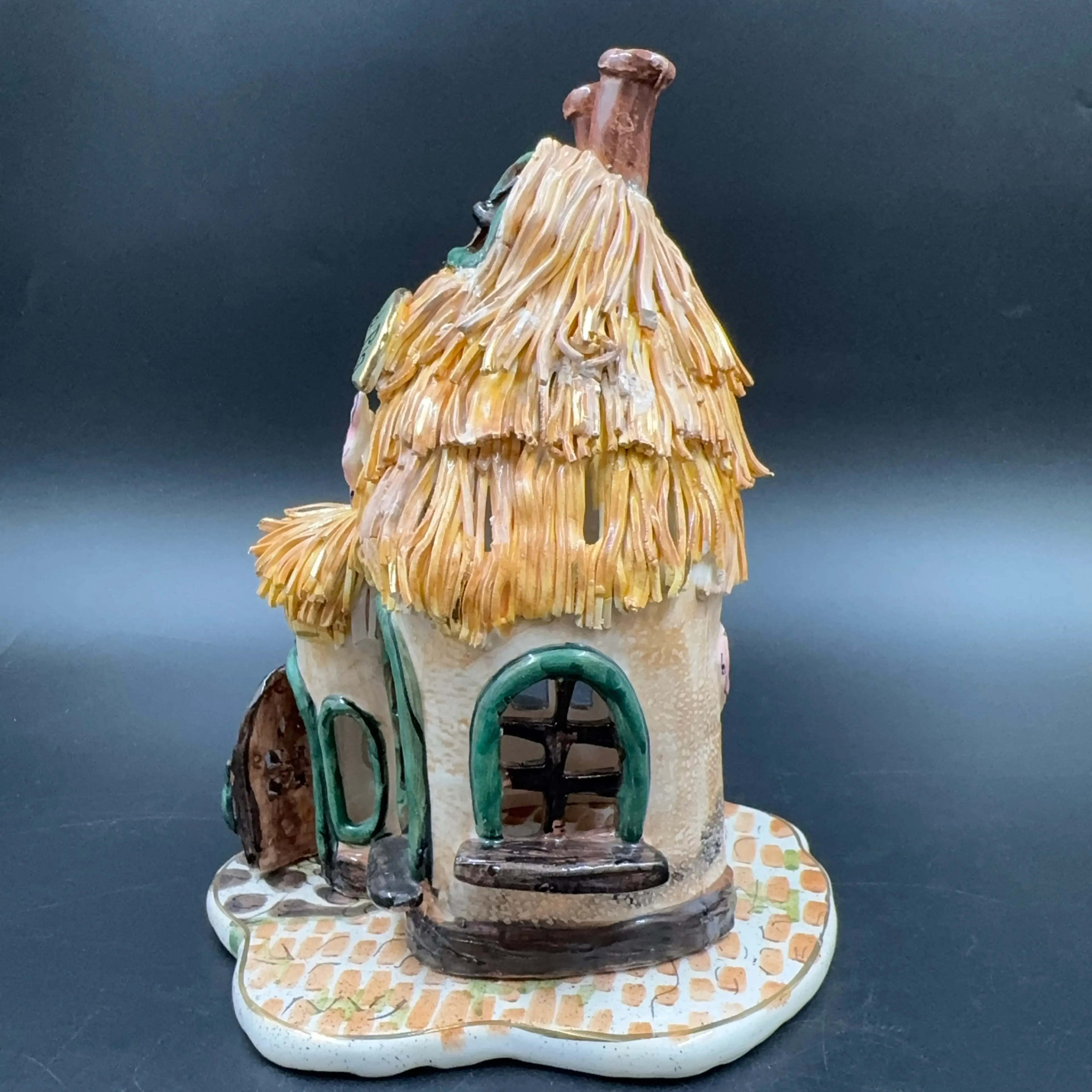 Image 4 of 18