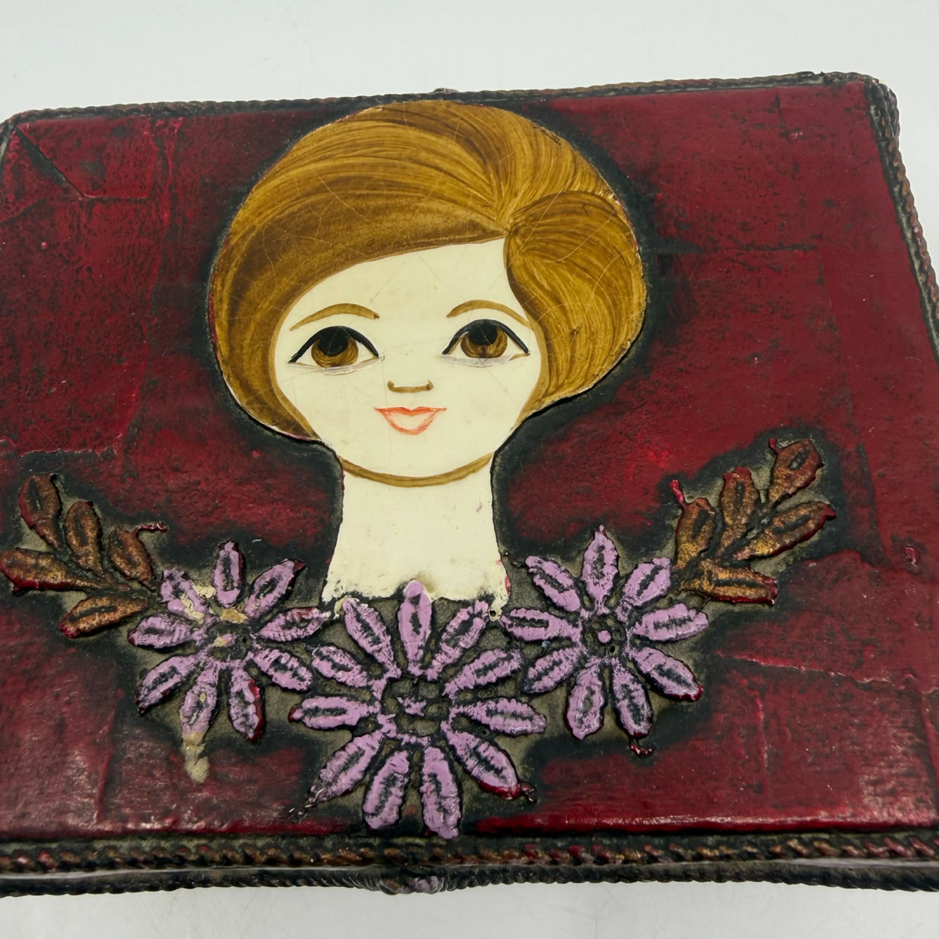 Image 2 of 8