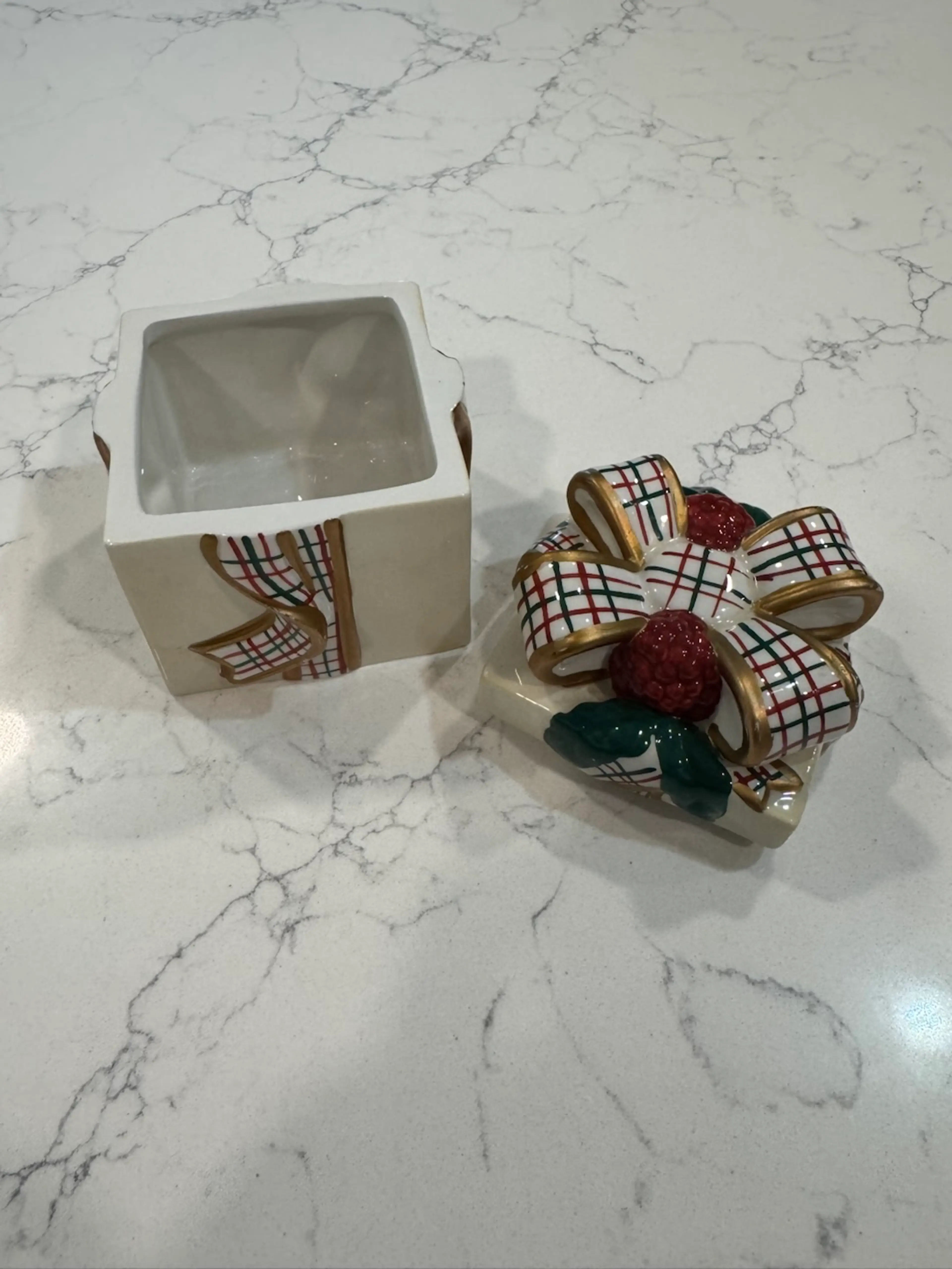 Image 4 of 5