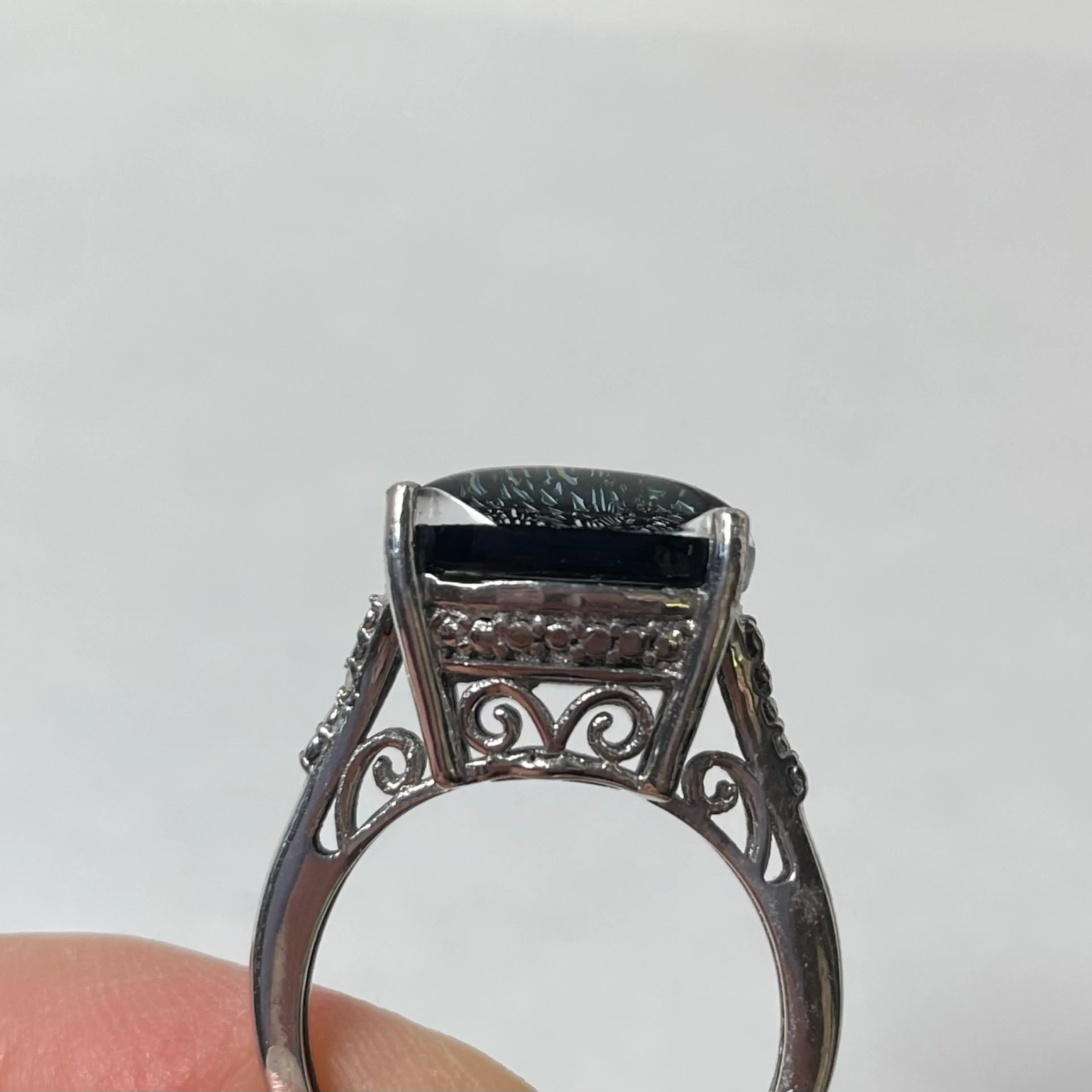 Image 4 of 7