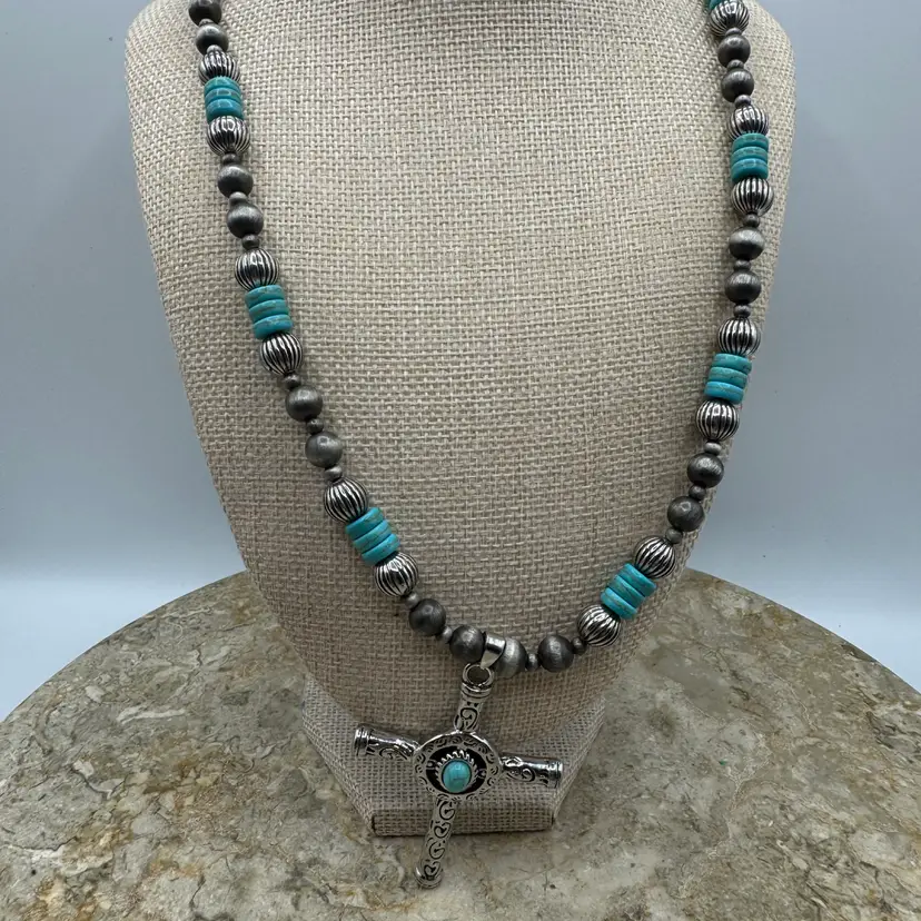 Western Southwestern Beaded Cross Necklace – 22" + 4" Extender – Silver-Tone & Turquoise Boho Statement Piece