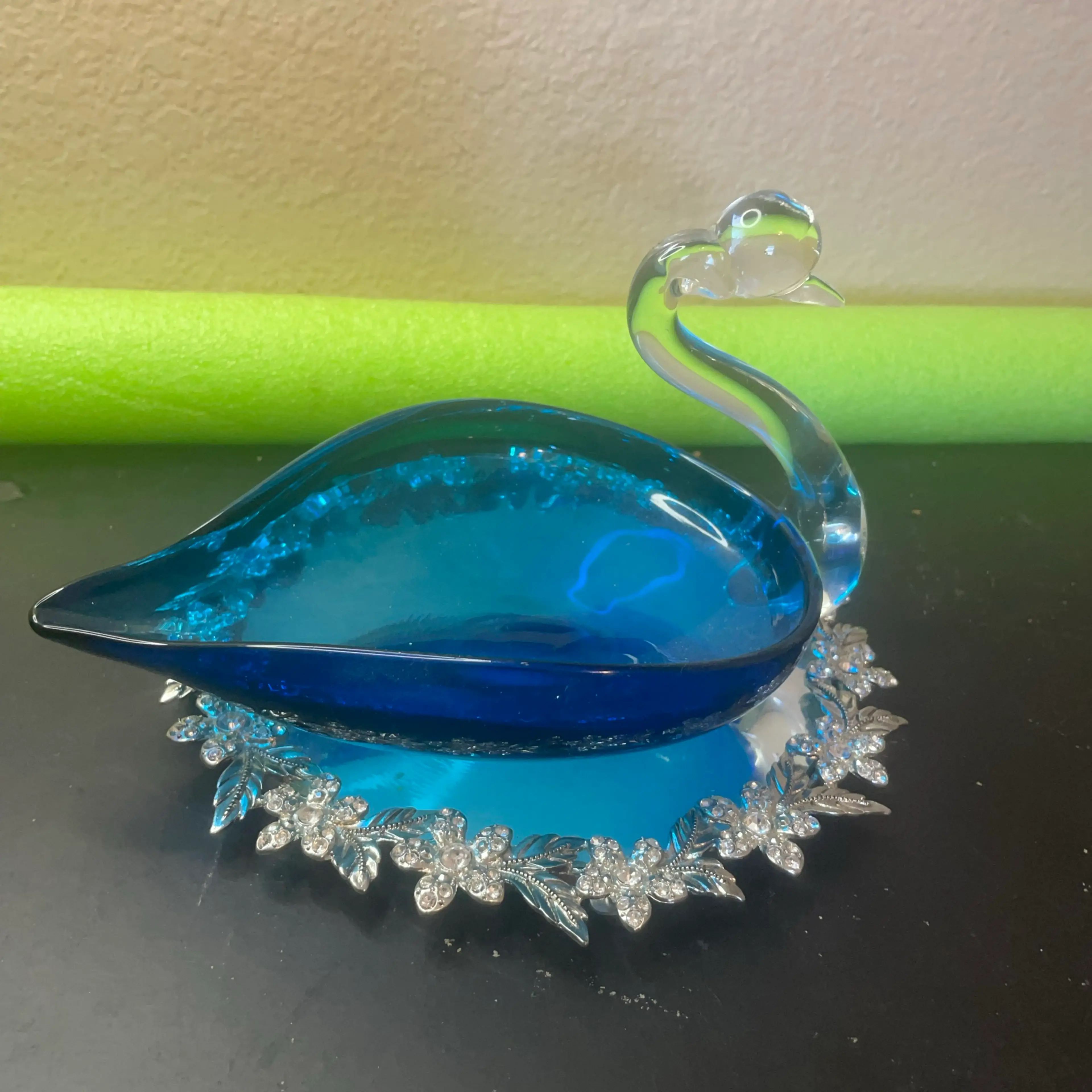 Image 3 of 4