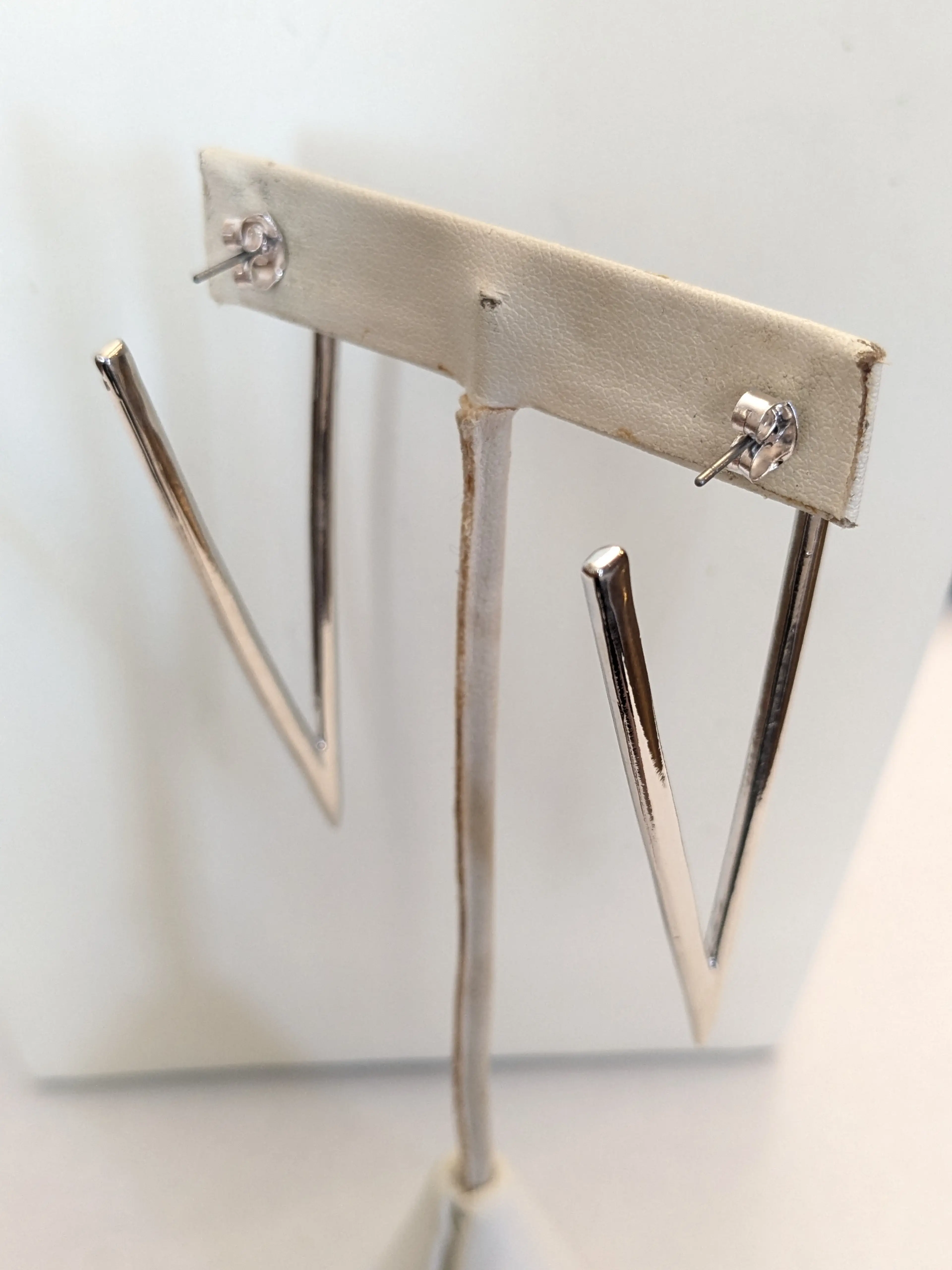 Image 4 of 7