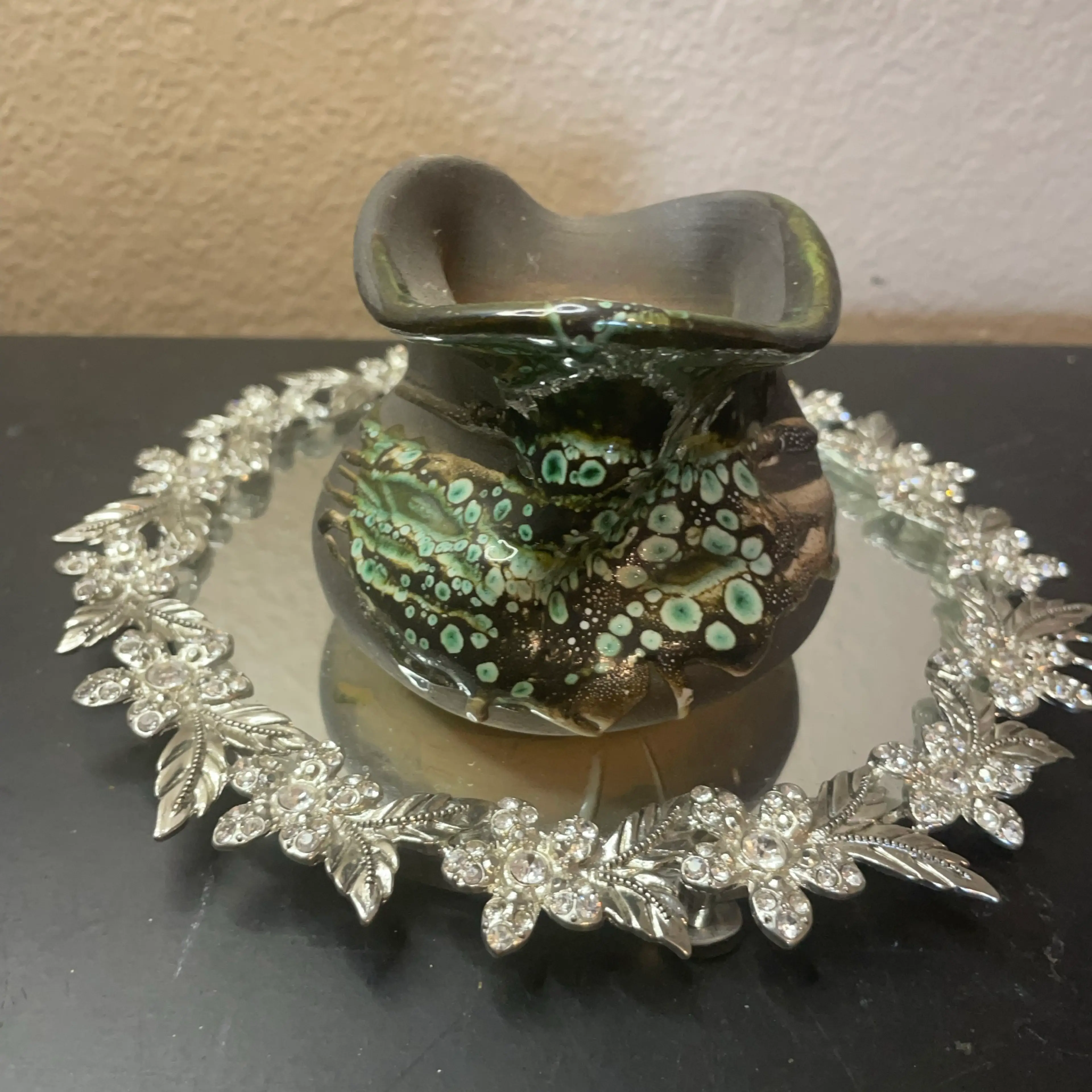 Image 2 of 6