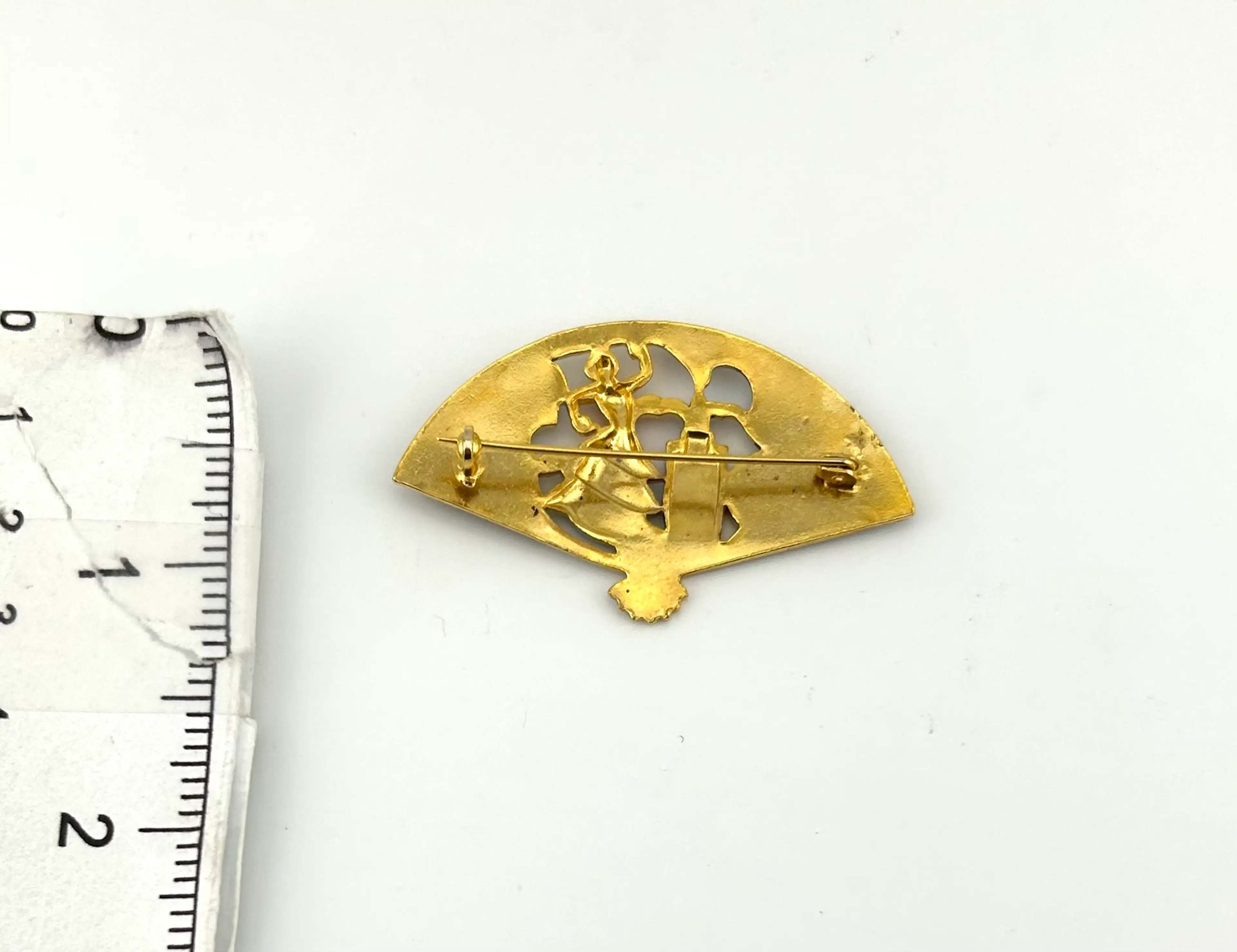 Image 3 of 3