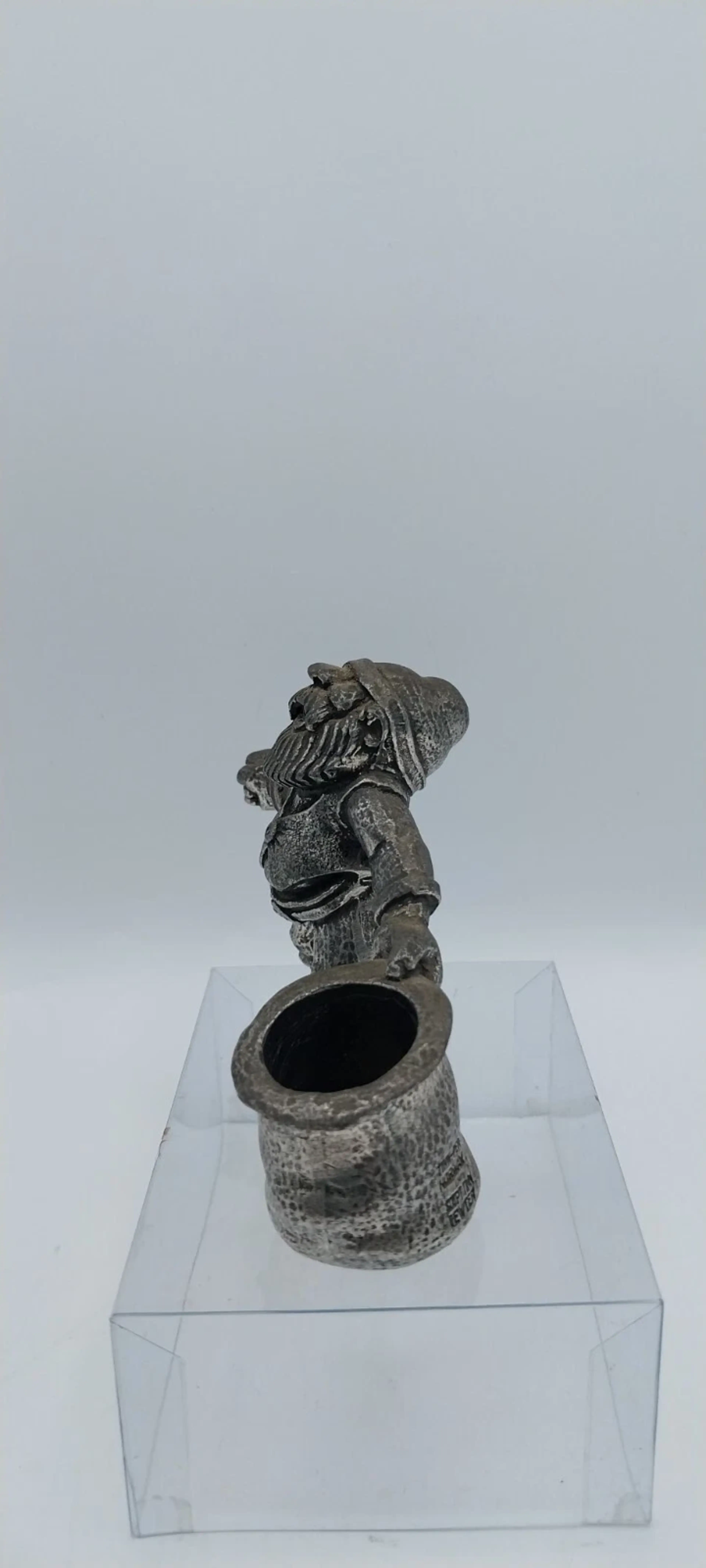 Image 5 of 8