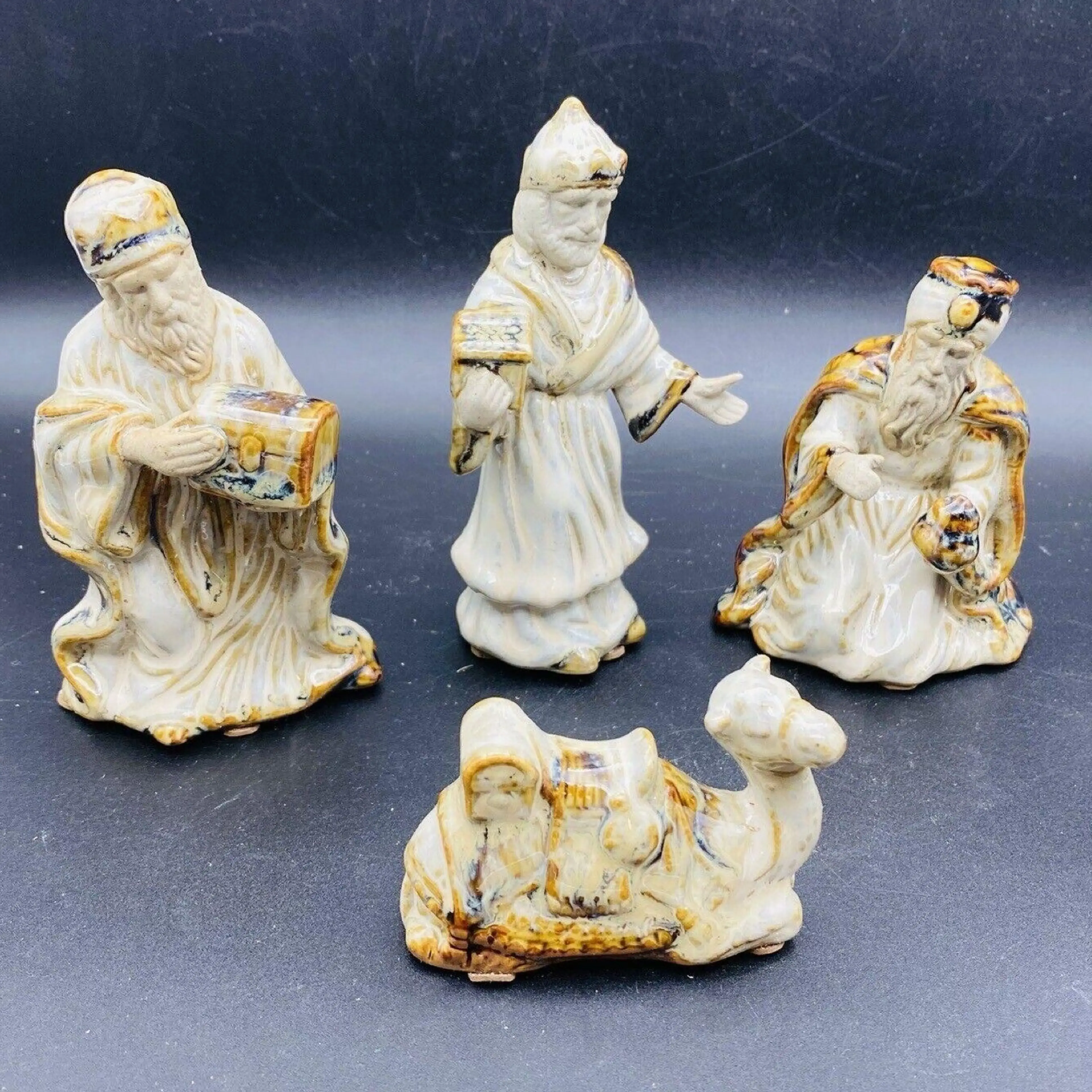 Image 3 of 6