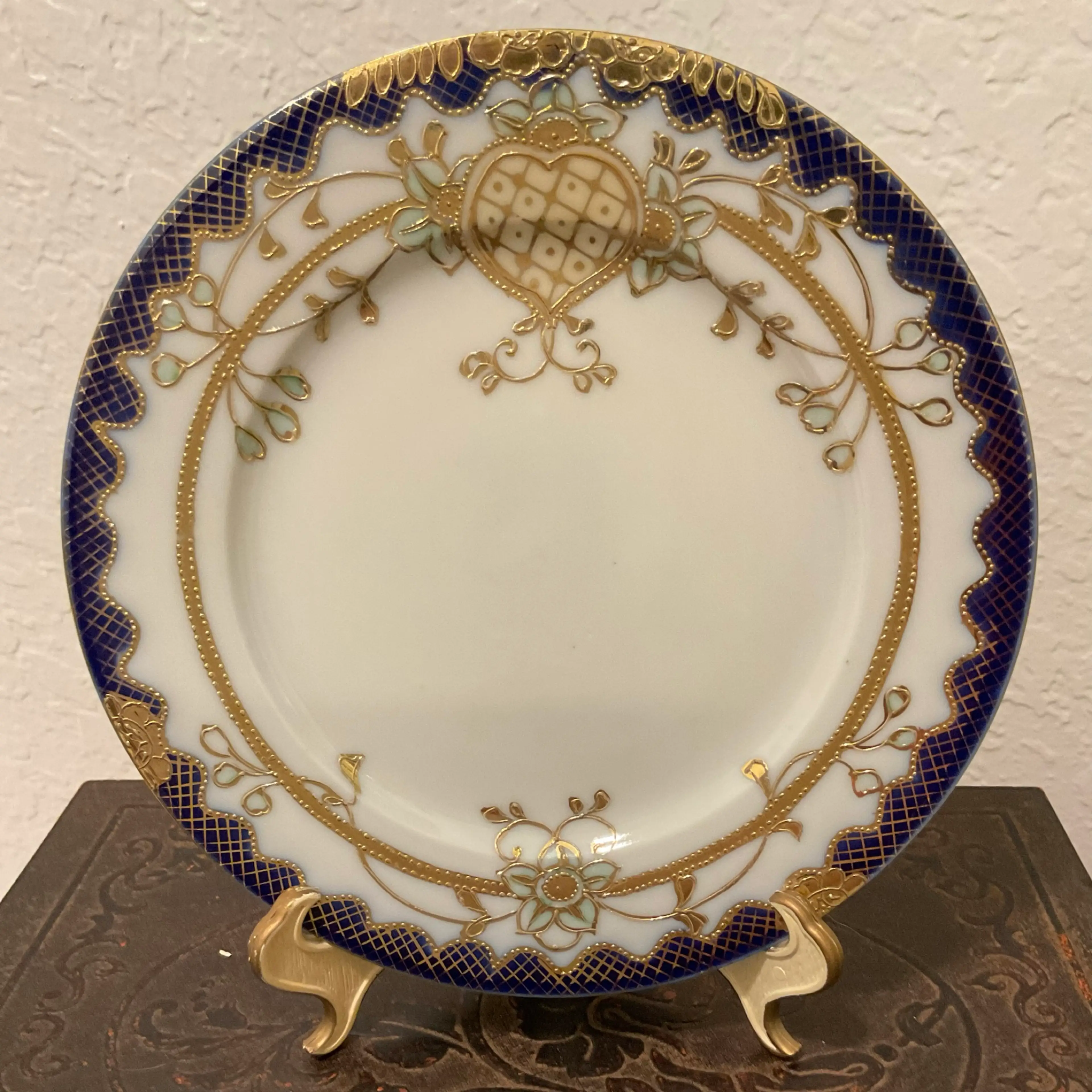 Image 1 of 3