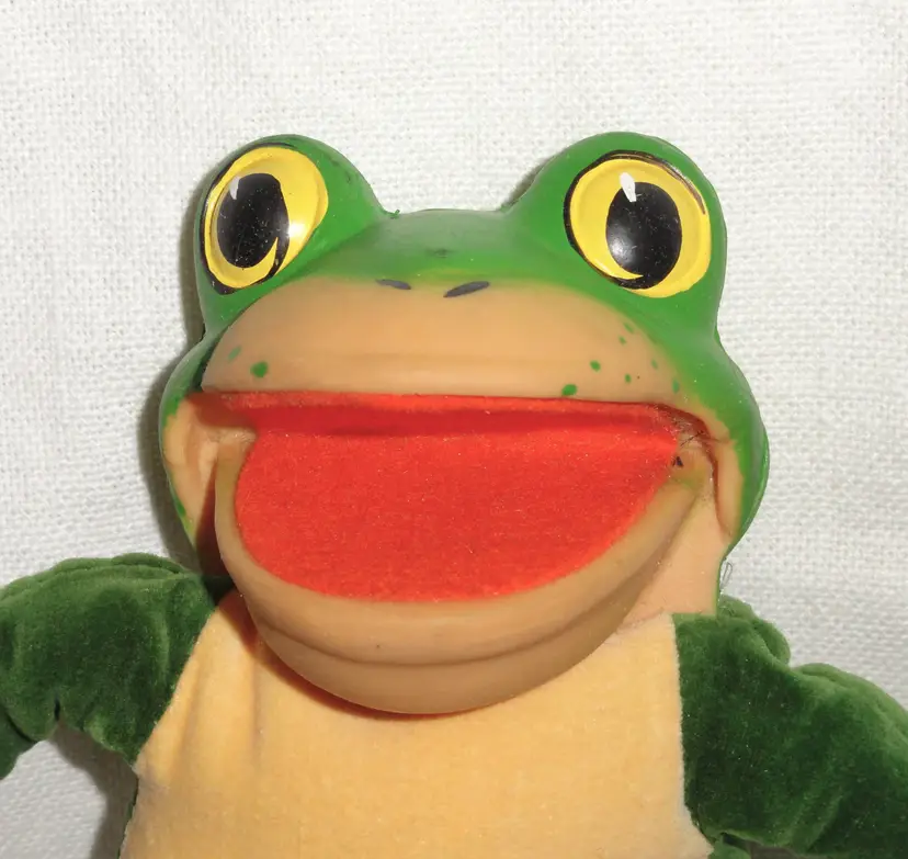 Steiff Schlenkerfrosc Frog ~ Original Tag ~ Plush w/Plastic Face ~ w/ID Button