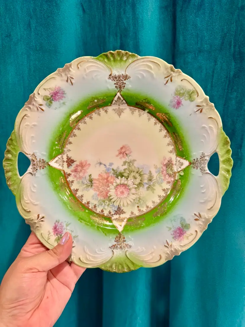 😻 10.5”  porcelain handled serving plate appears to be RS Prussia, Art Nouveau scrolls, green & pastel floral hand-painted