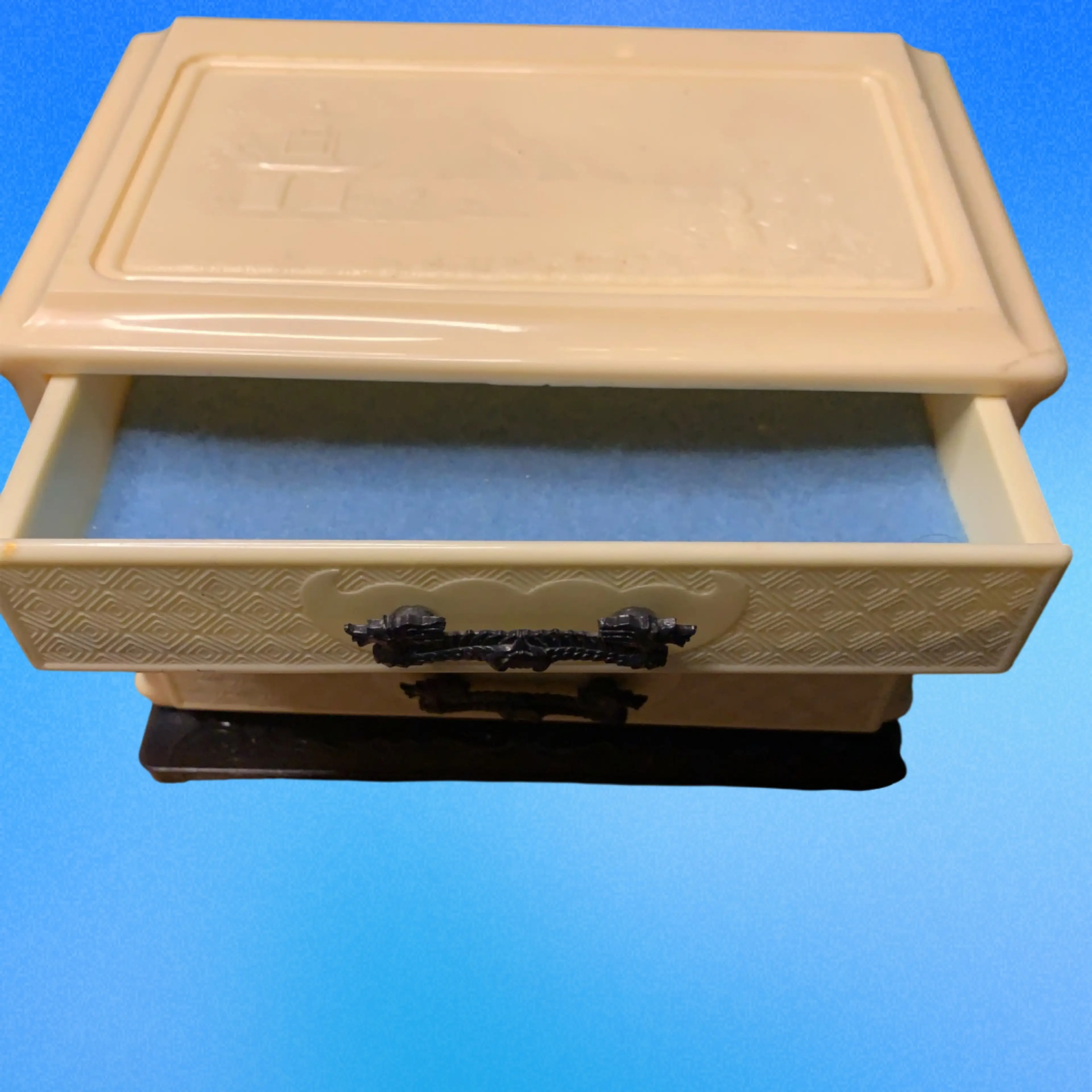 Image 3 of 6