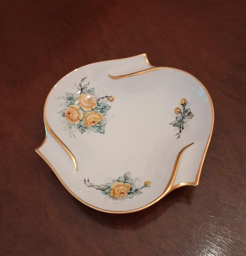 Vintage Handpainted Yellow Rose Porcelain Jewelry/Trinket Dish 5.5"