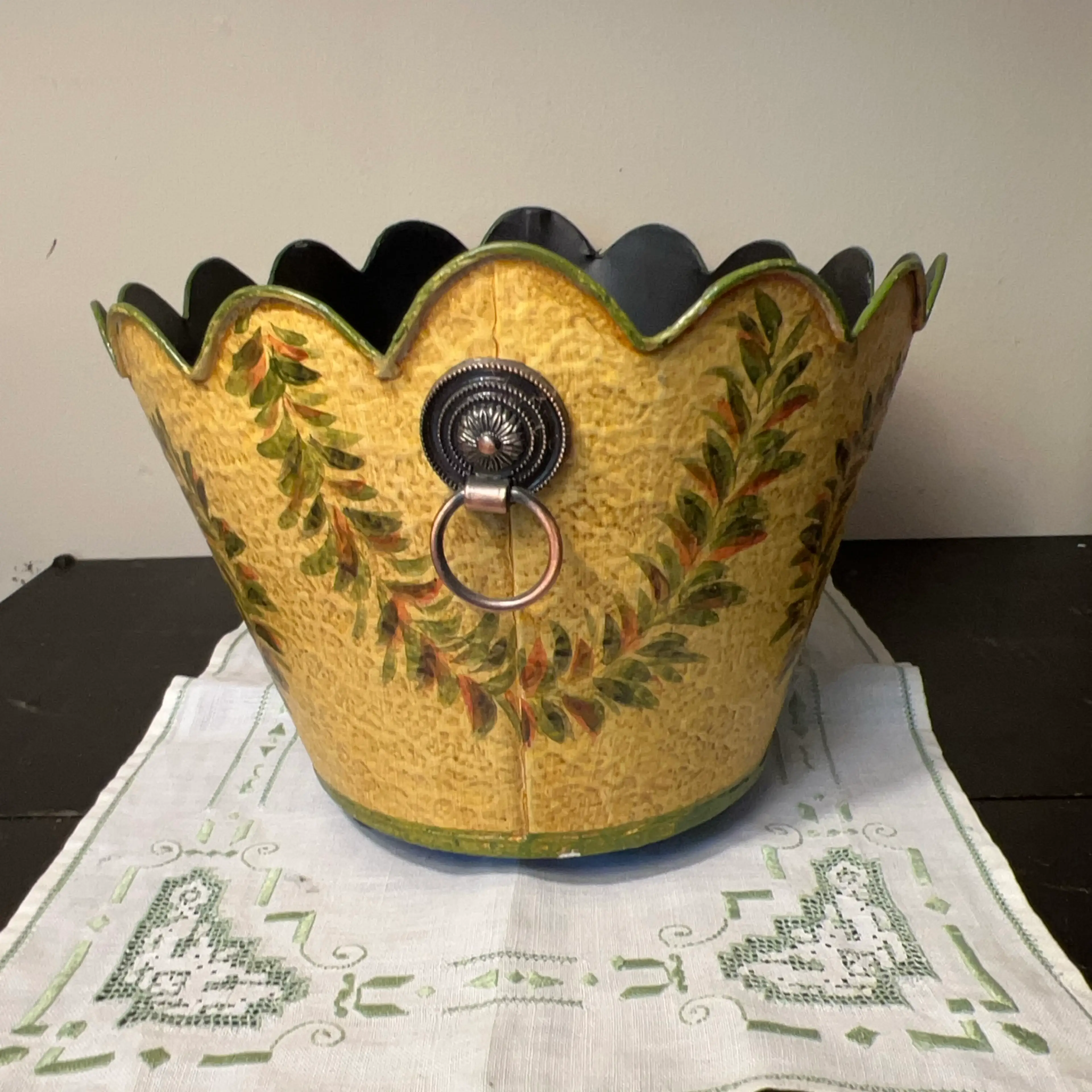 Image 2 of 6