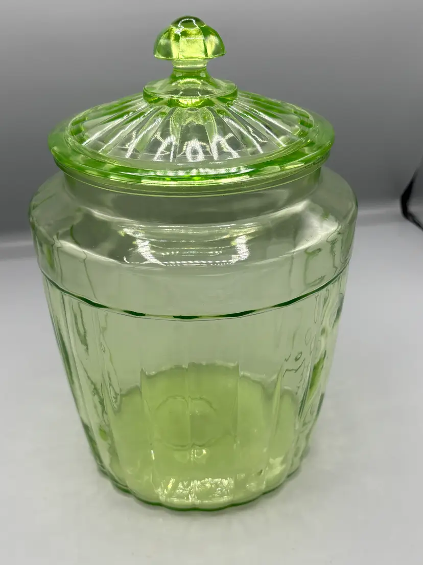 Vintage Uranium cookie jar