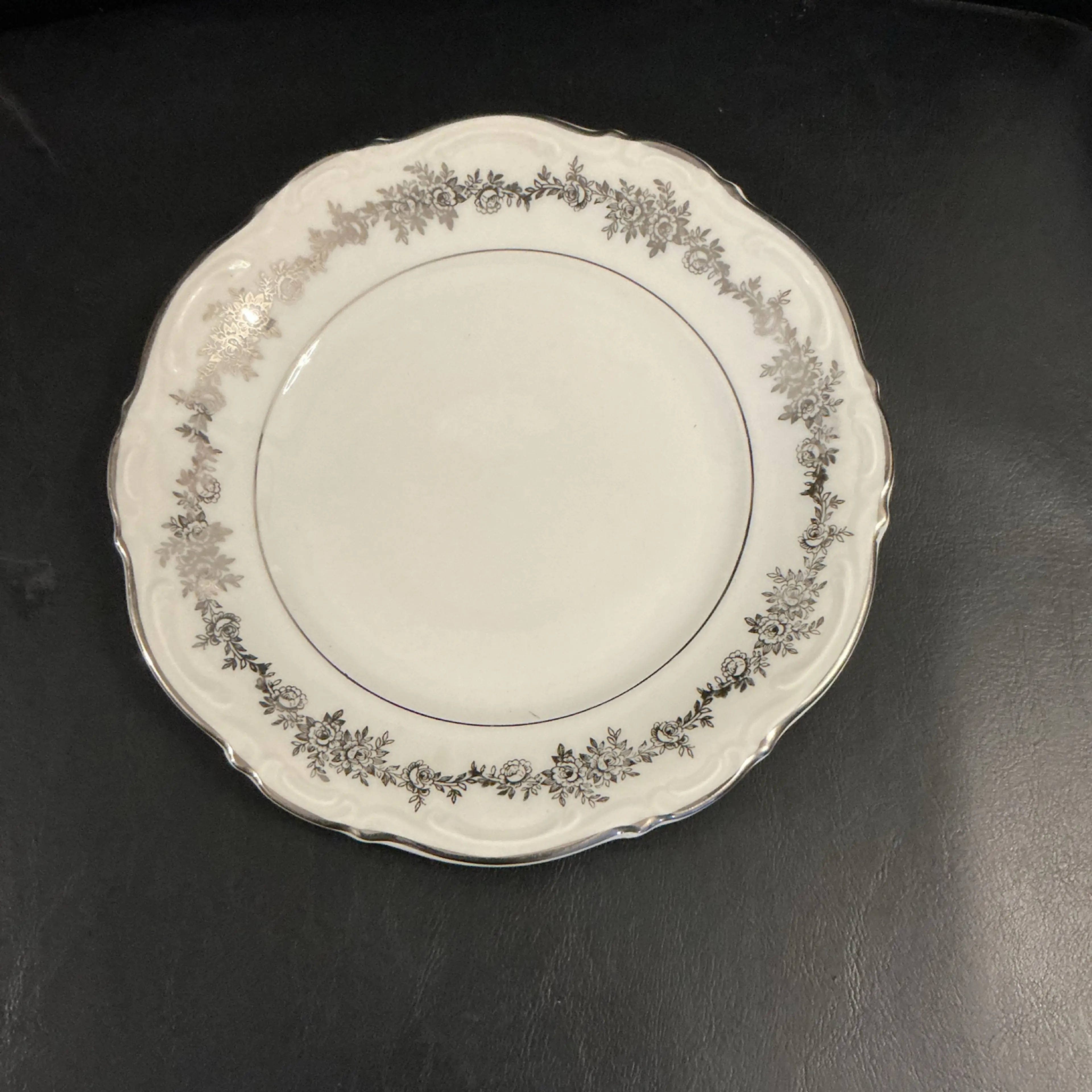 Image 2 of 7