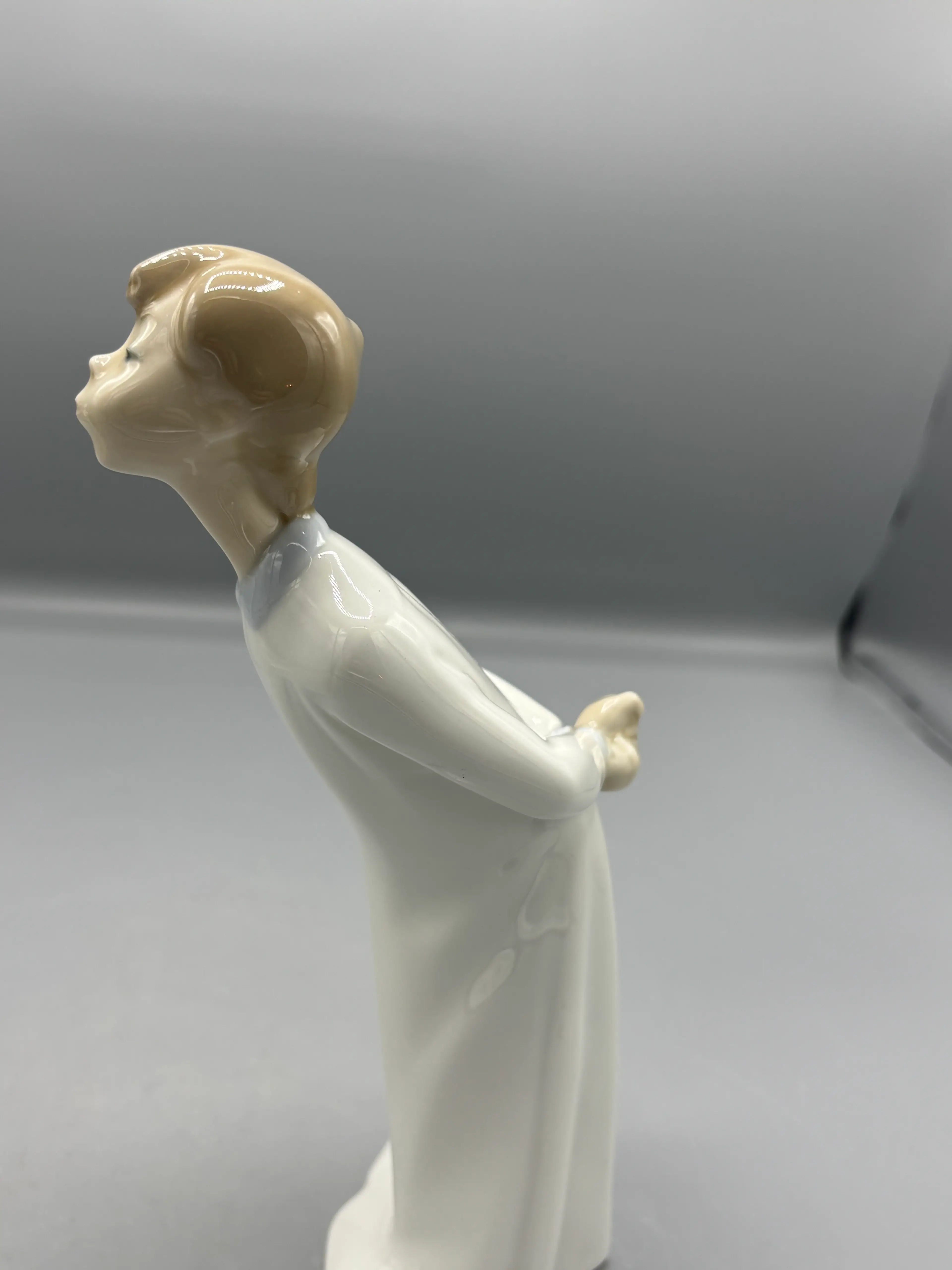 Image 1 of 7