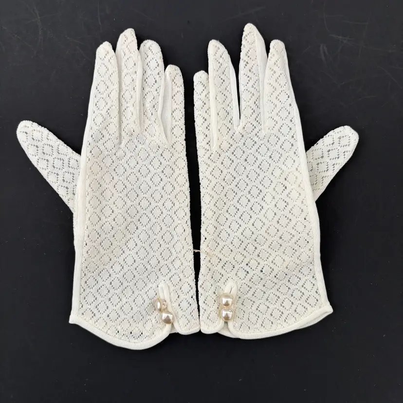Juniors Dressy White Lace Gloves Small Cottage Coquette Dainty Indie