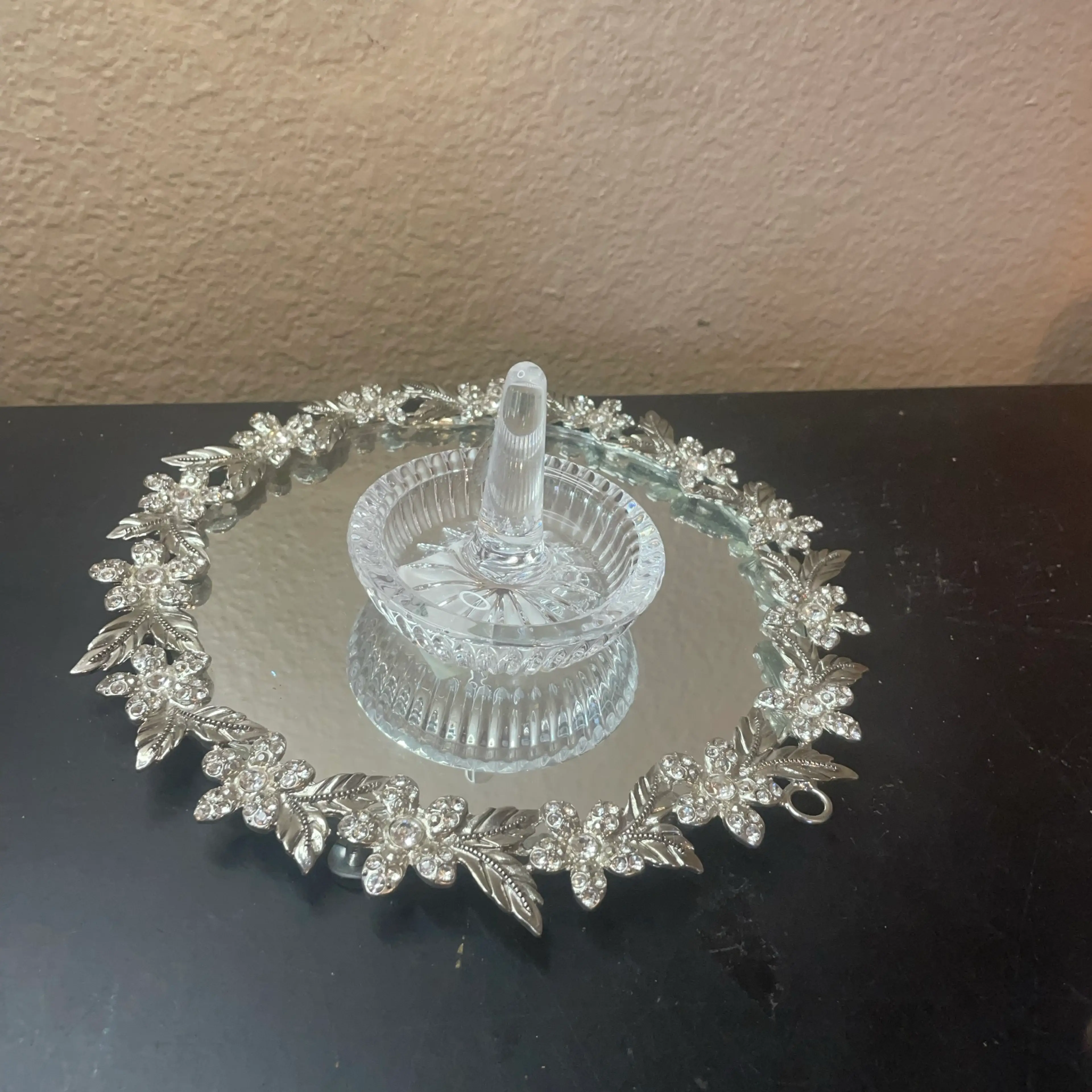 Image 2 of 8