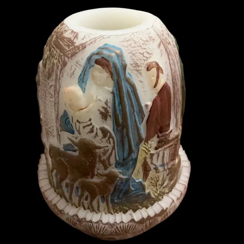 Vintage 2-piece Fenton “Birth Of The Savior” Nativity Fairy Light 4.75”x 3” HP By Brian Fluharty Limited Edition #1147/1500