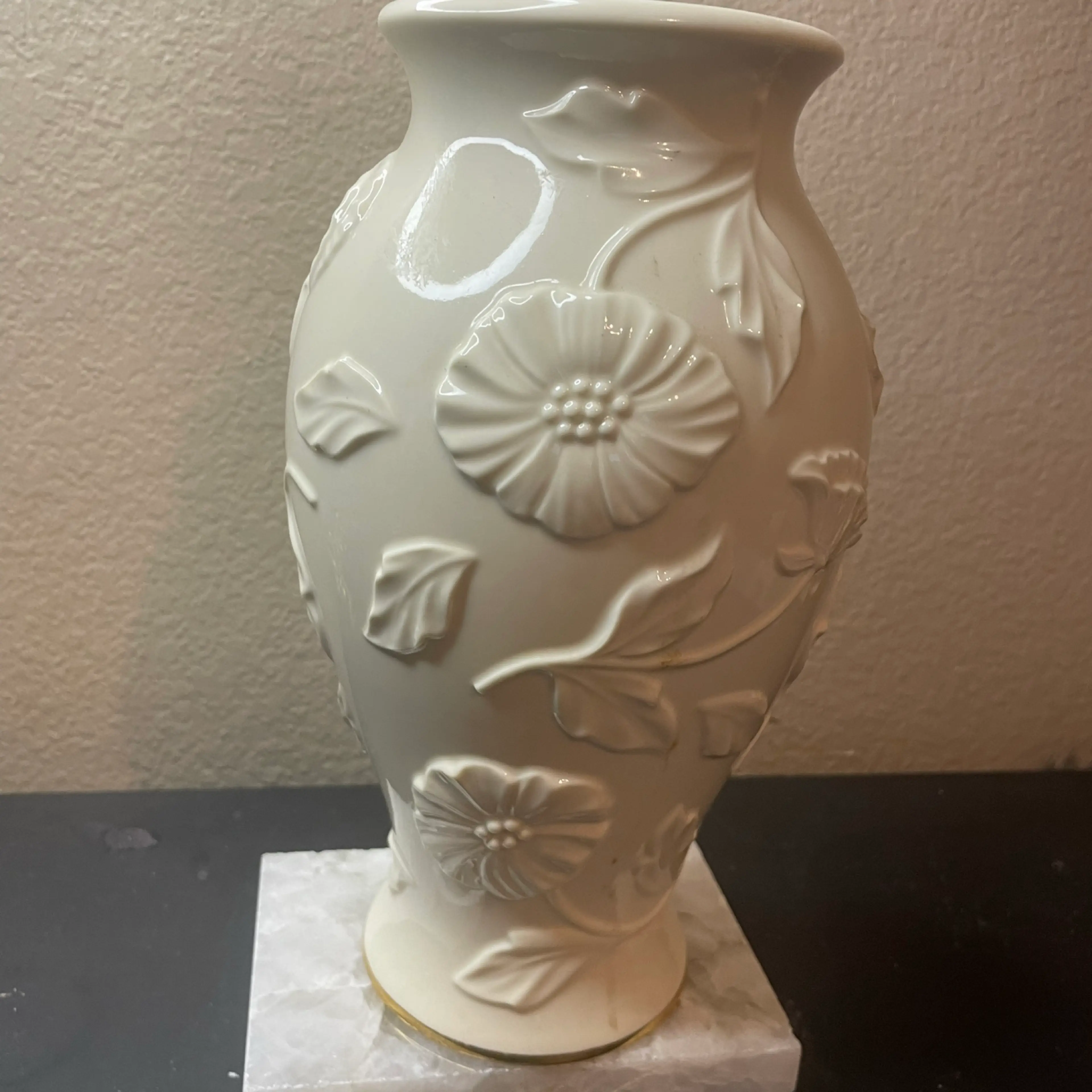 Image 2 of 6