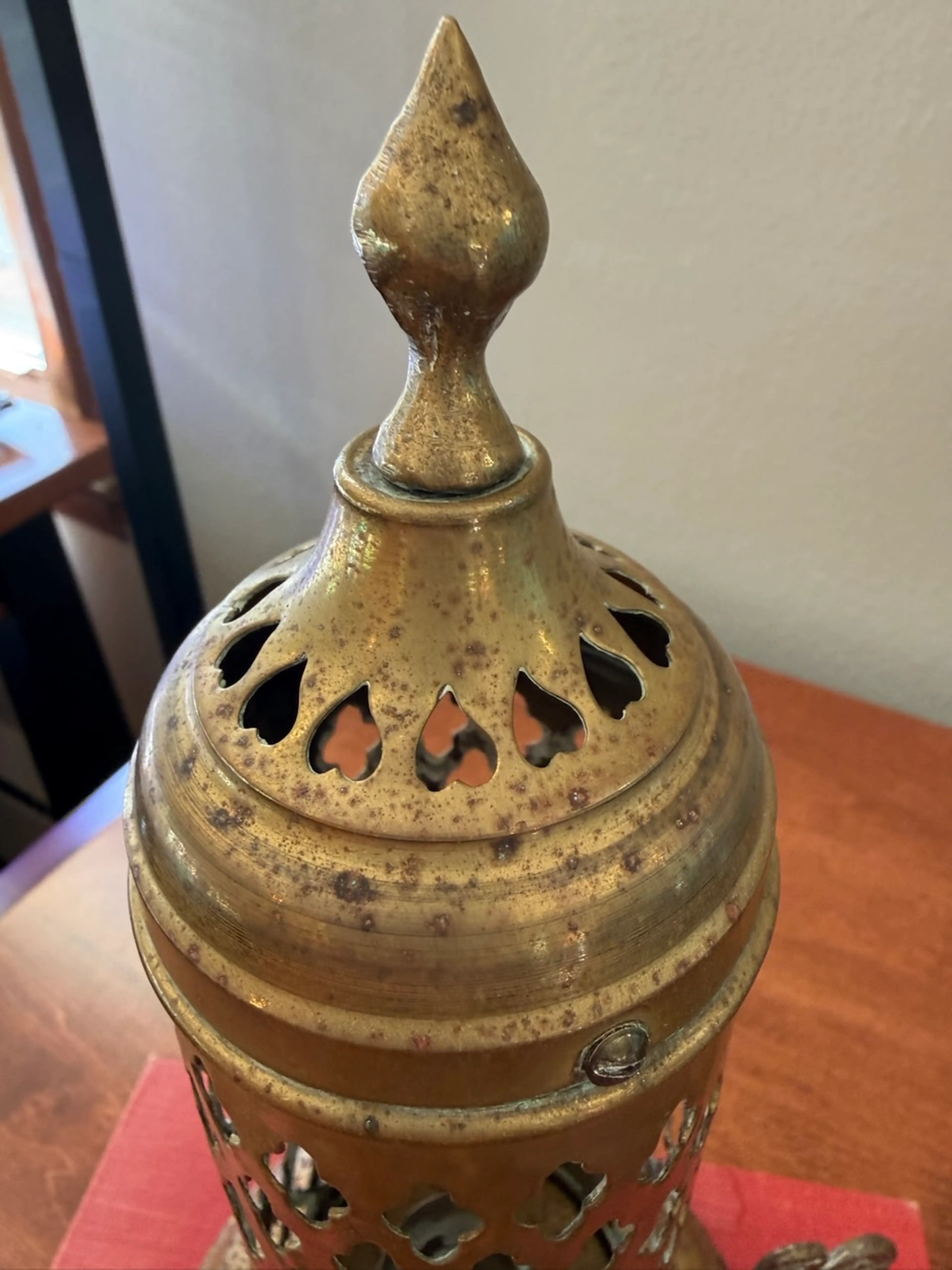 Image 2 of 6