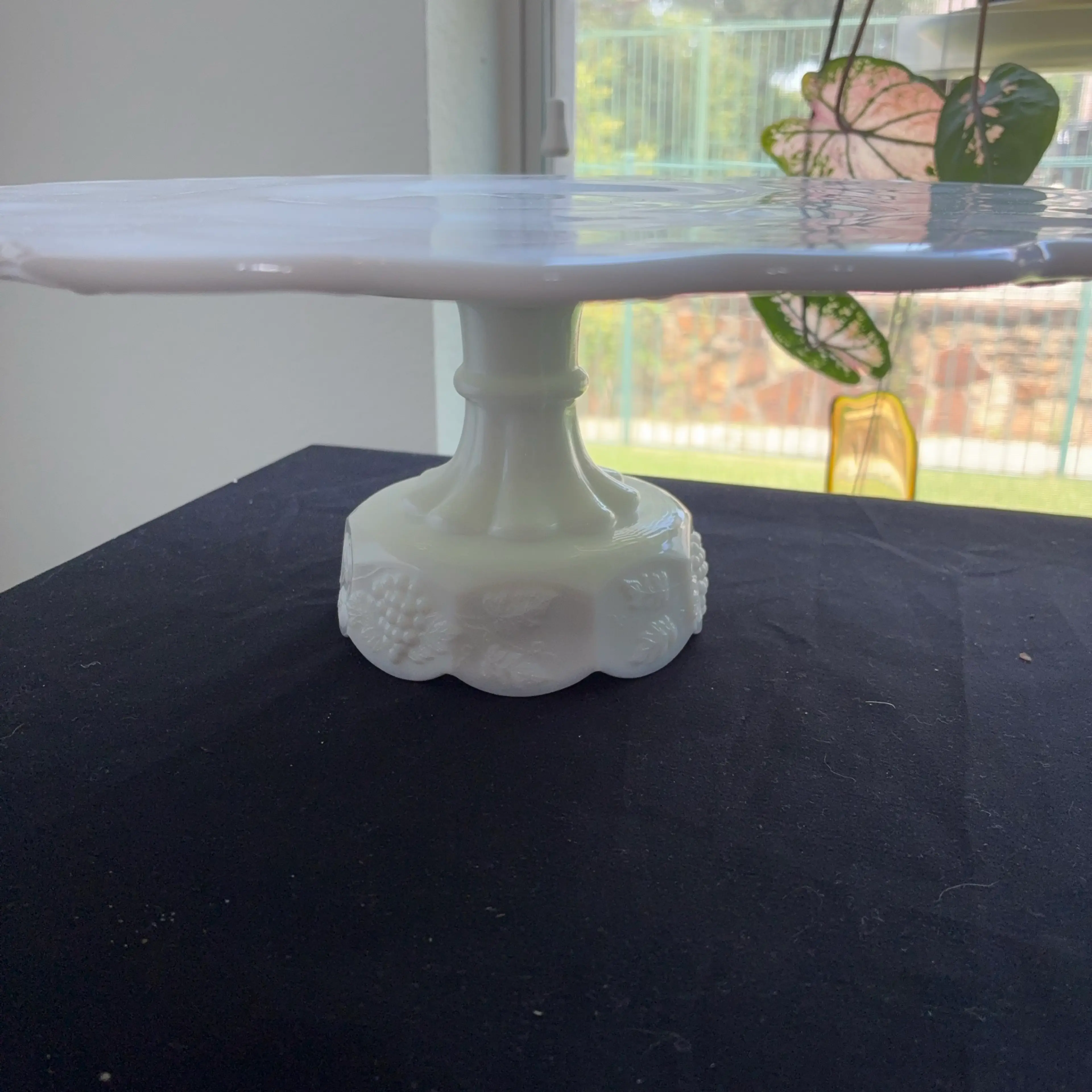 Image 2 of 8