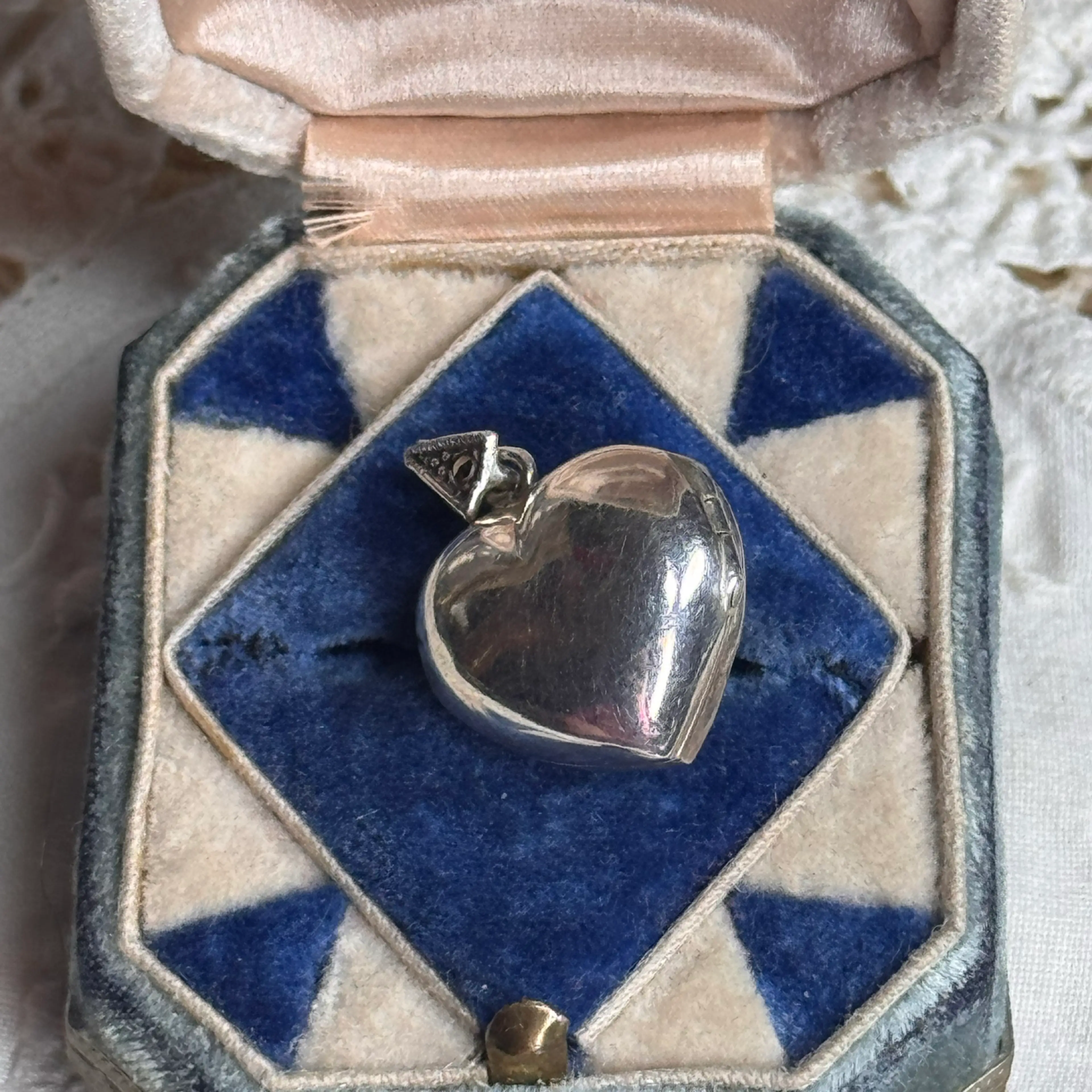 Image 3 of 5