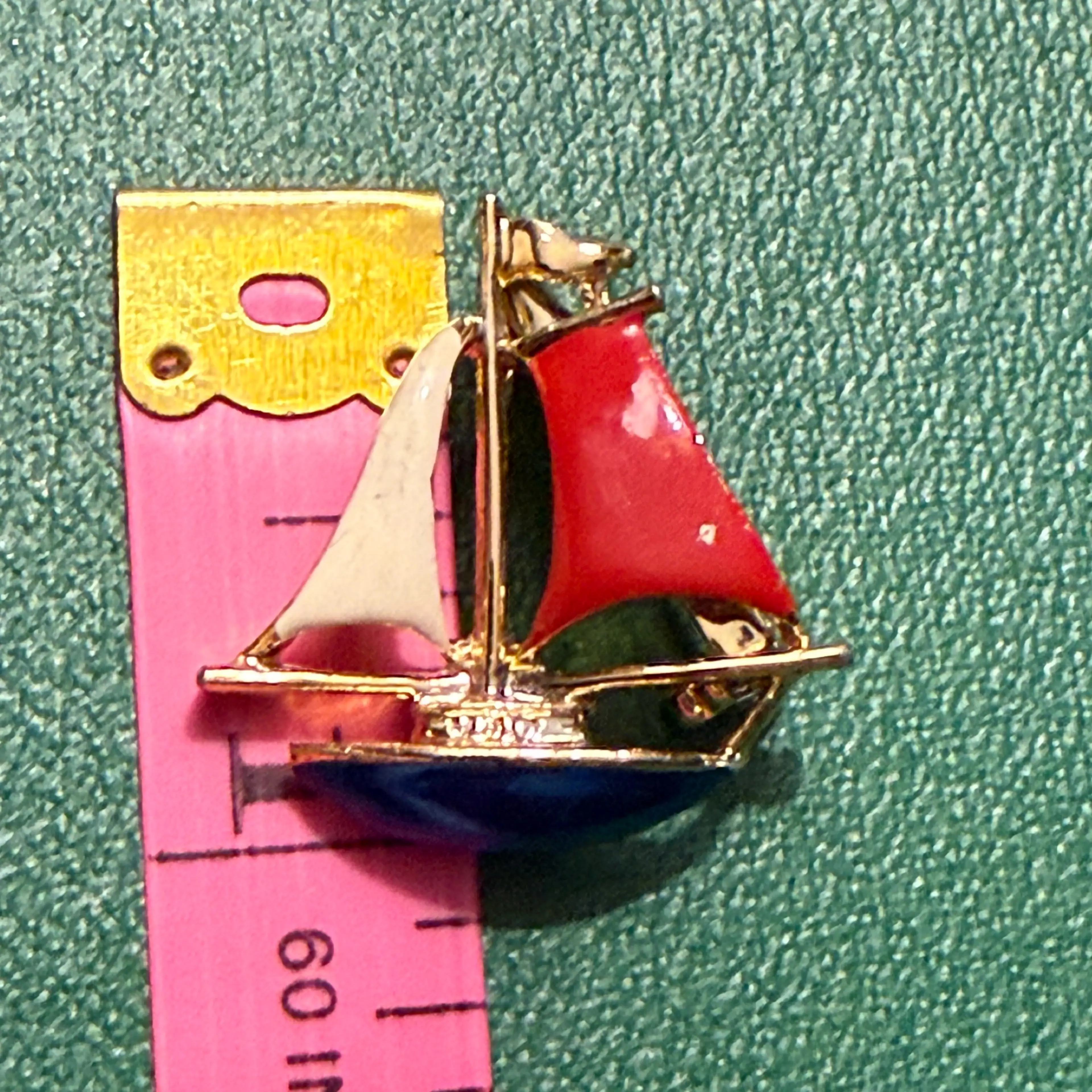 Image 4 of 4