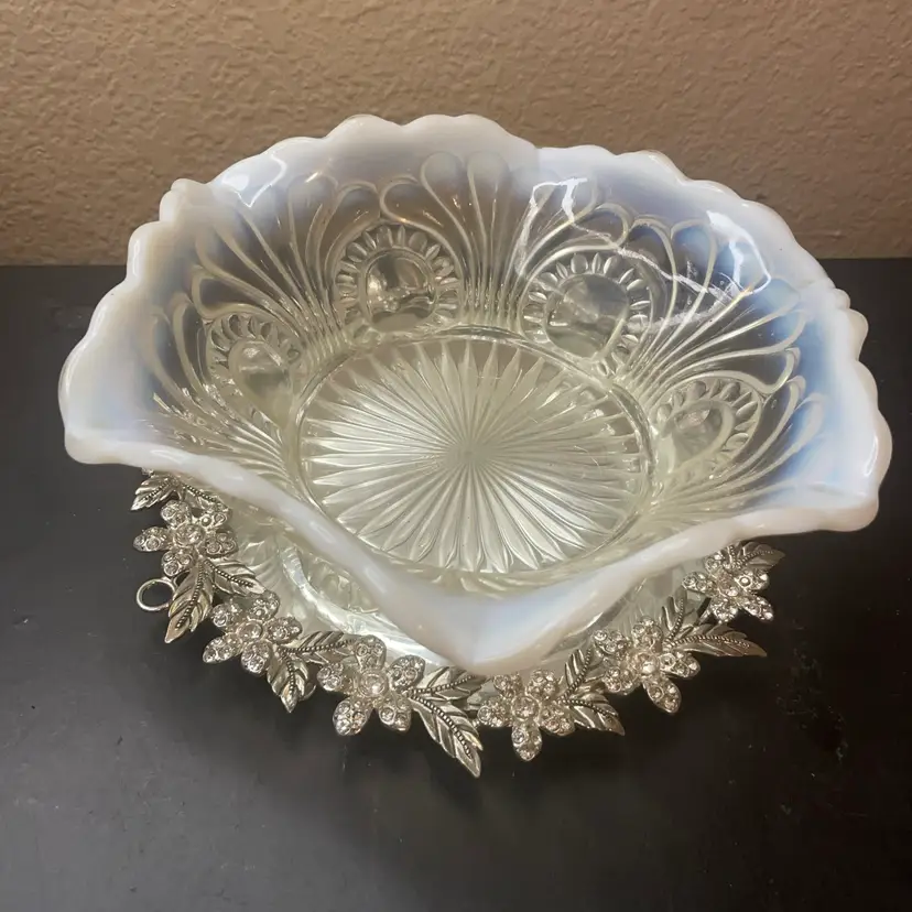 Antique Jefferson Glass Meander Leaf Pattern 8” White Opalescent Ruffled Bowl