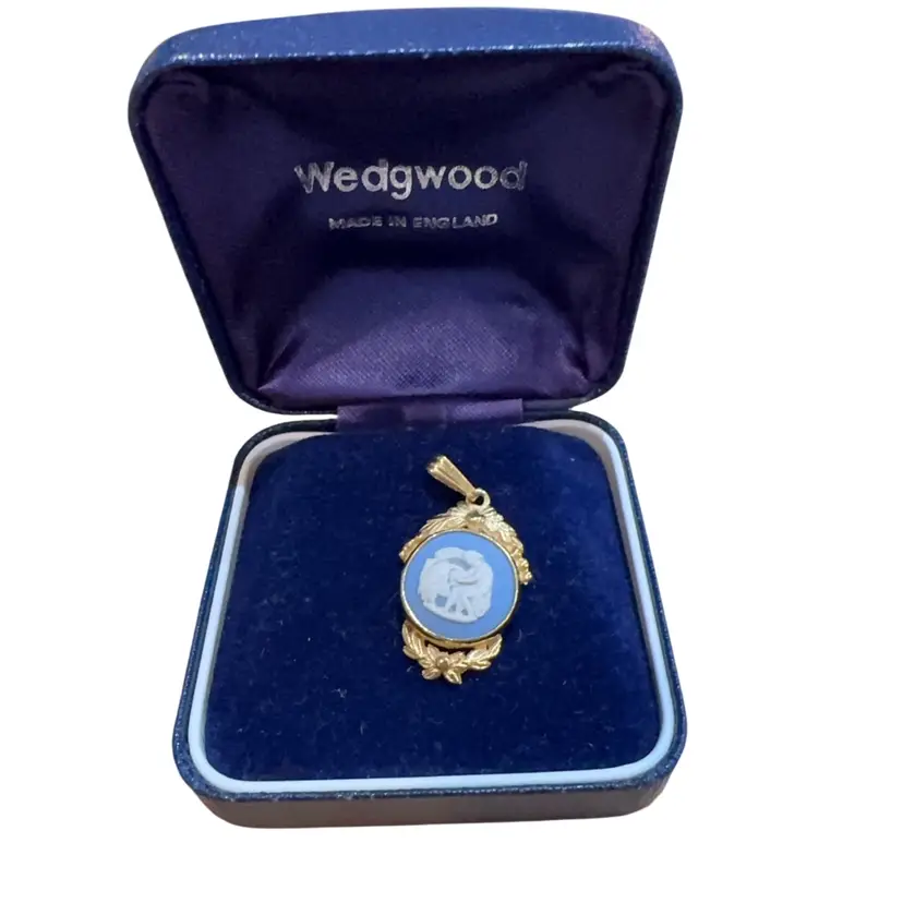 Wedgwood Pendant With Original Box