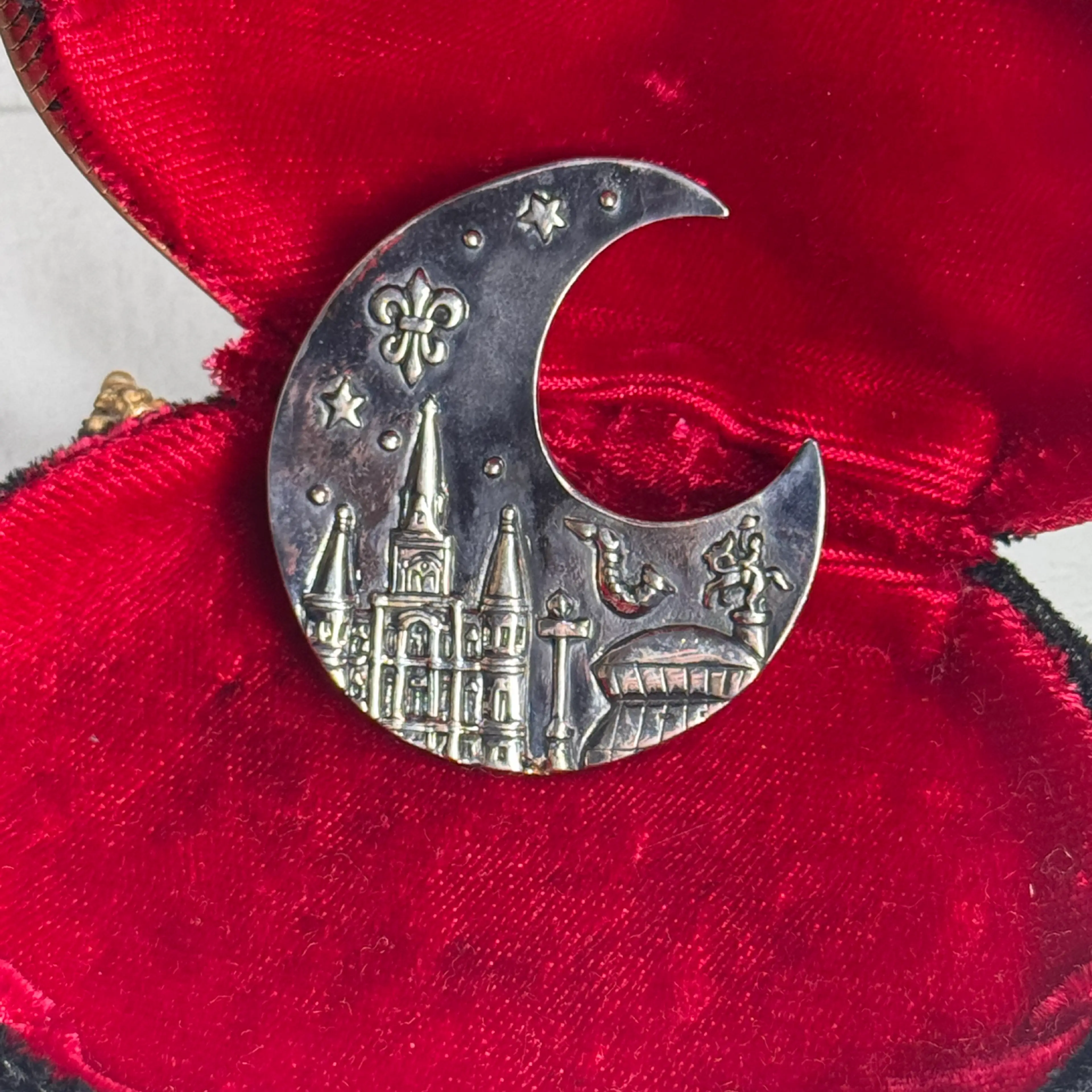 Image 1 of 2