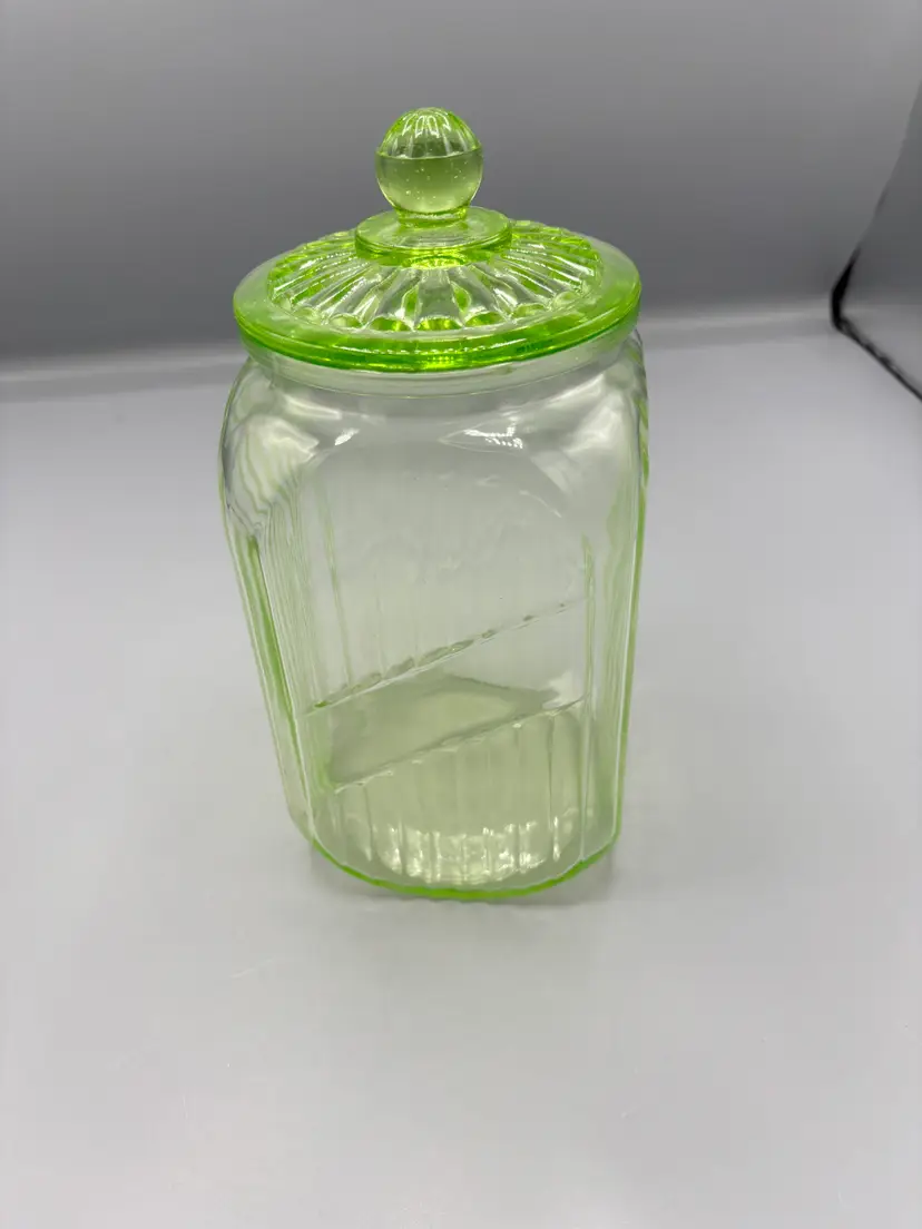 Vintage Vaseline canister with lid